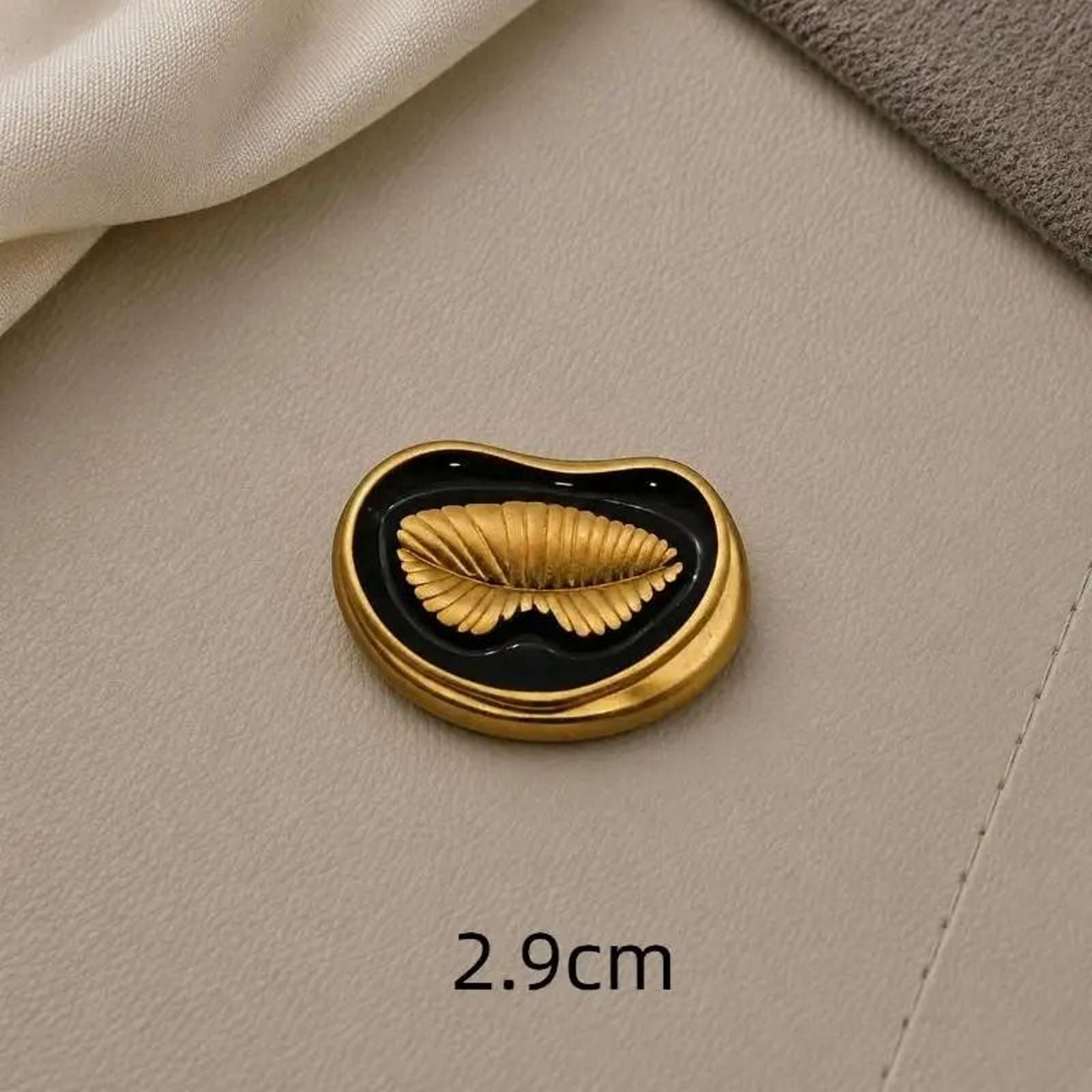 Irregular EyeShaped Decorative Sewing Buttons 24