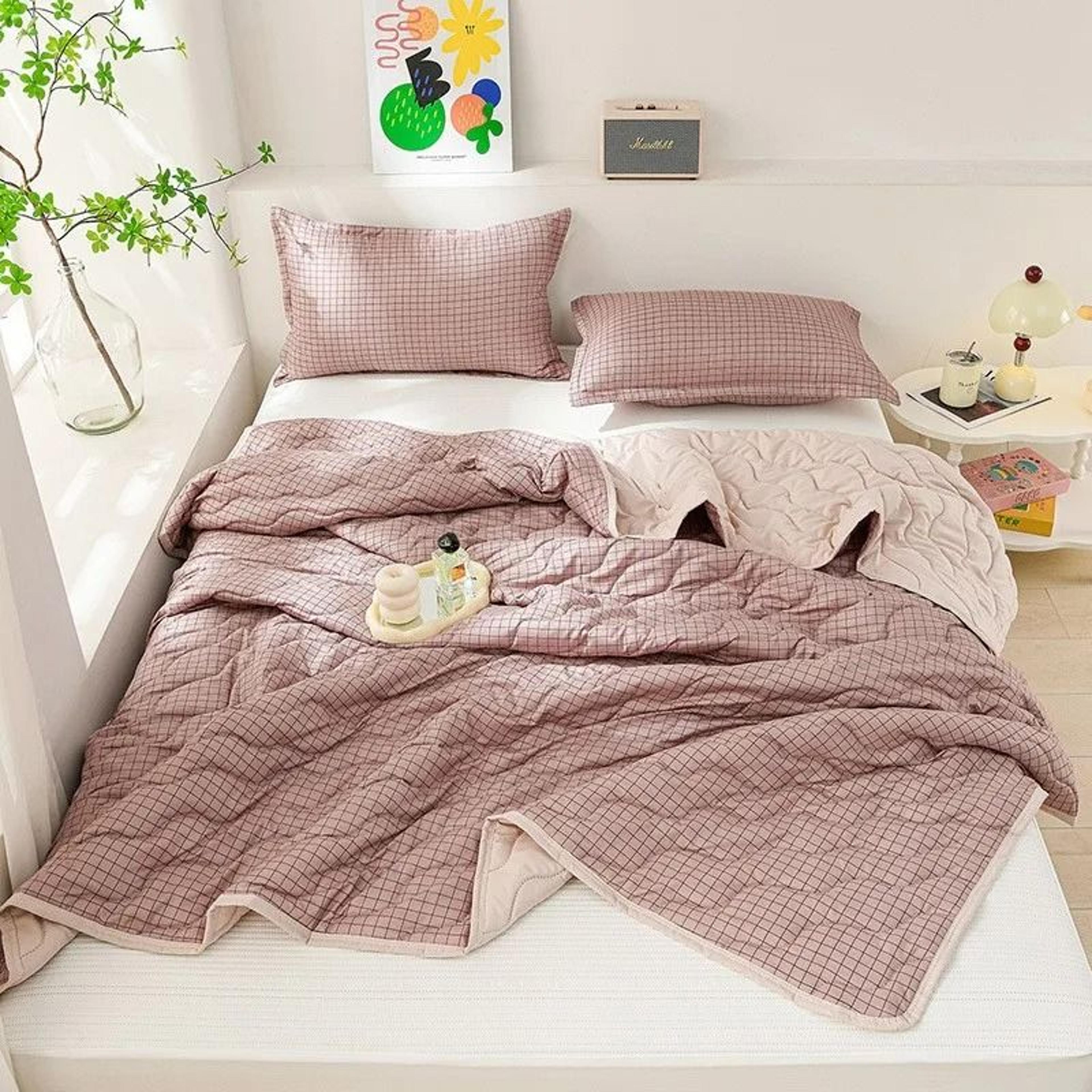 Summer Thin Quilted Breathable Quilt  Soft SkinFriendly Cooling Blanket 5