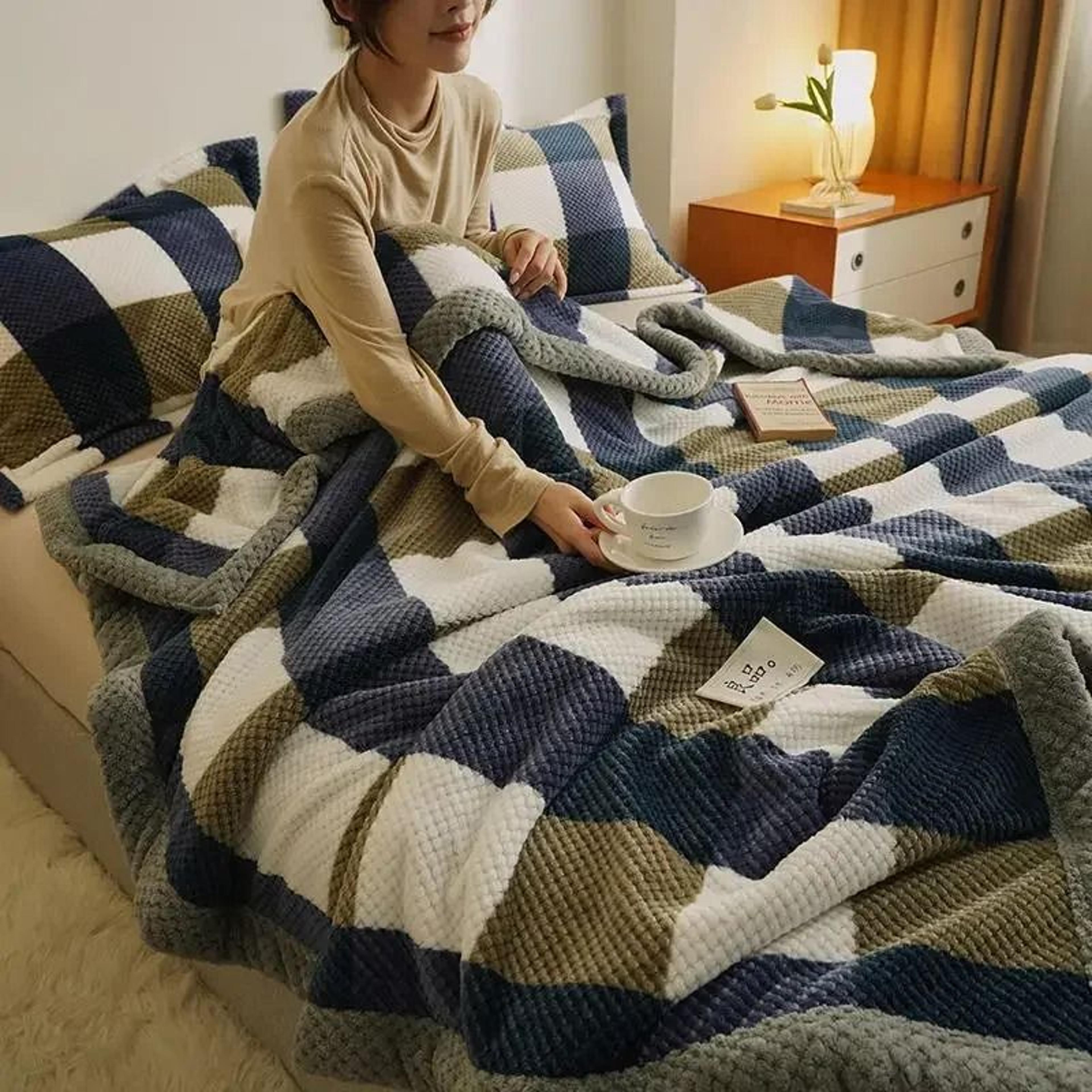 Soft Chenille Yarn Handmade Chunky Knitted Throw Blanket 1
