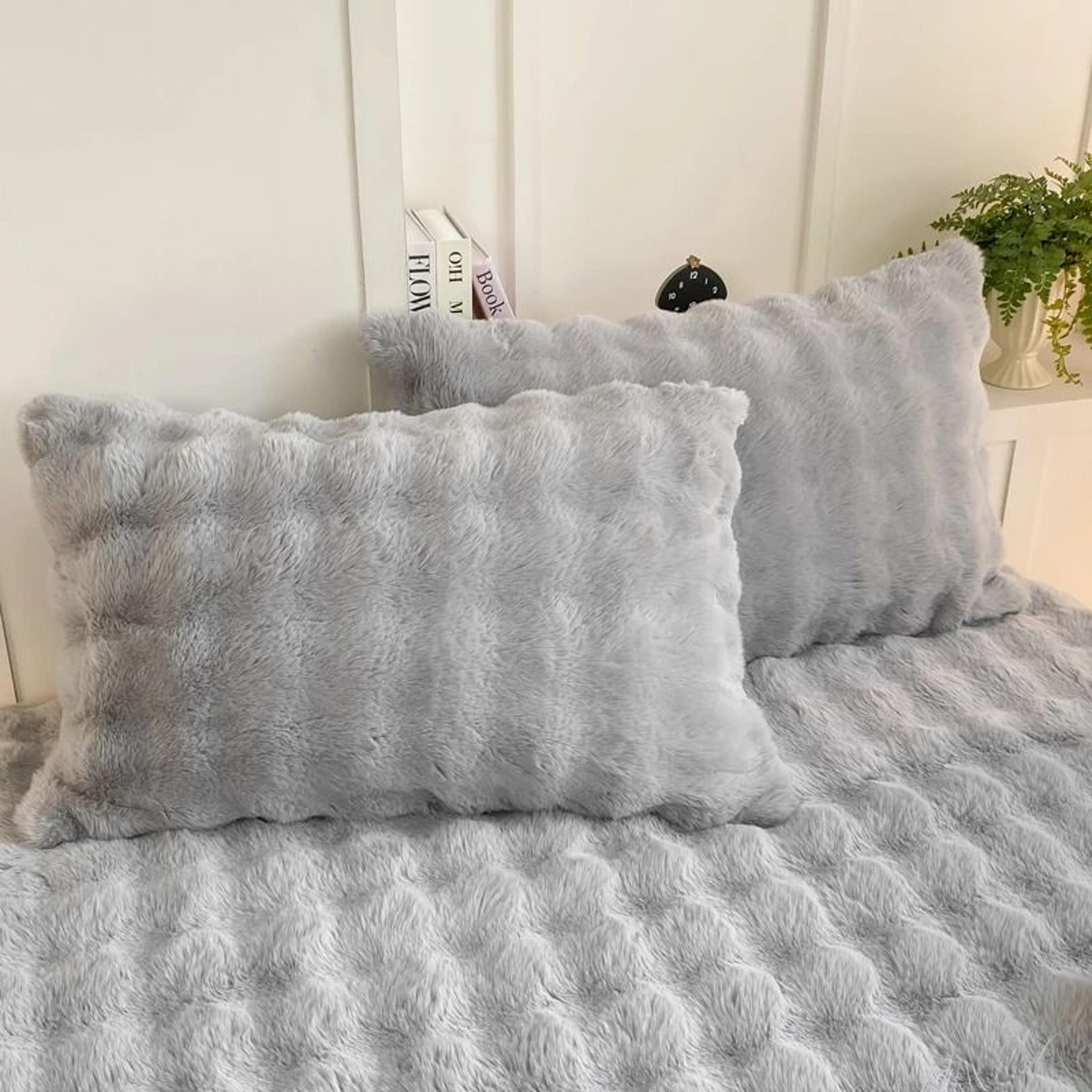 Fluffy Plush Rabbit Fleece Winter Pillow Shams 2pcs Set 48x74cm 8