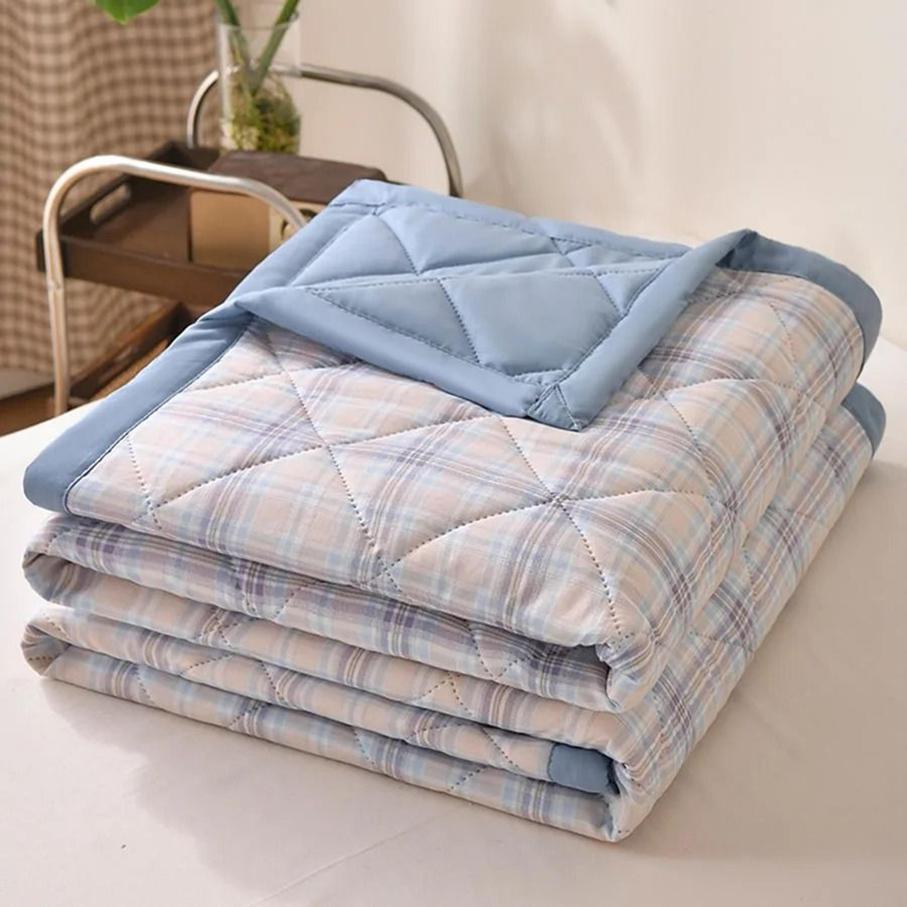 Summer Thin Ultrasonic Quilted Comforter Soft Breathable AirConditioned Four Seasons Quilt 17