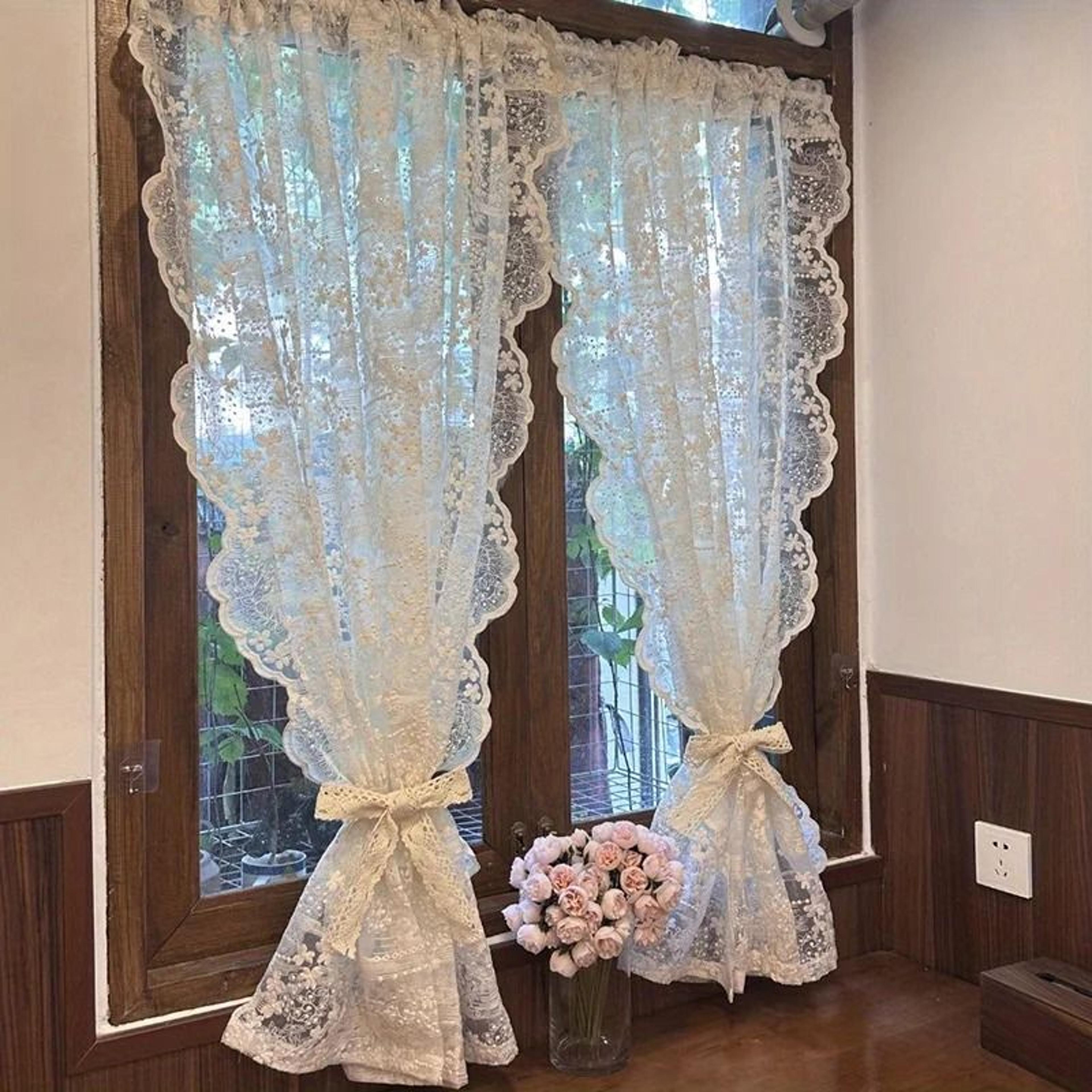 vintage sheer floral lace curtain with scalloped edges (victorian rod pocket tulle panel for bedroom & kitchen)