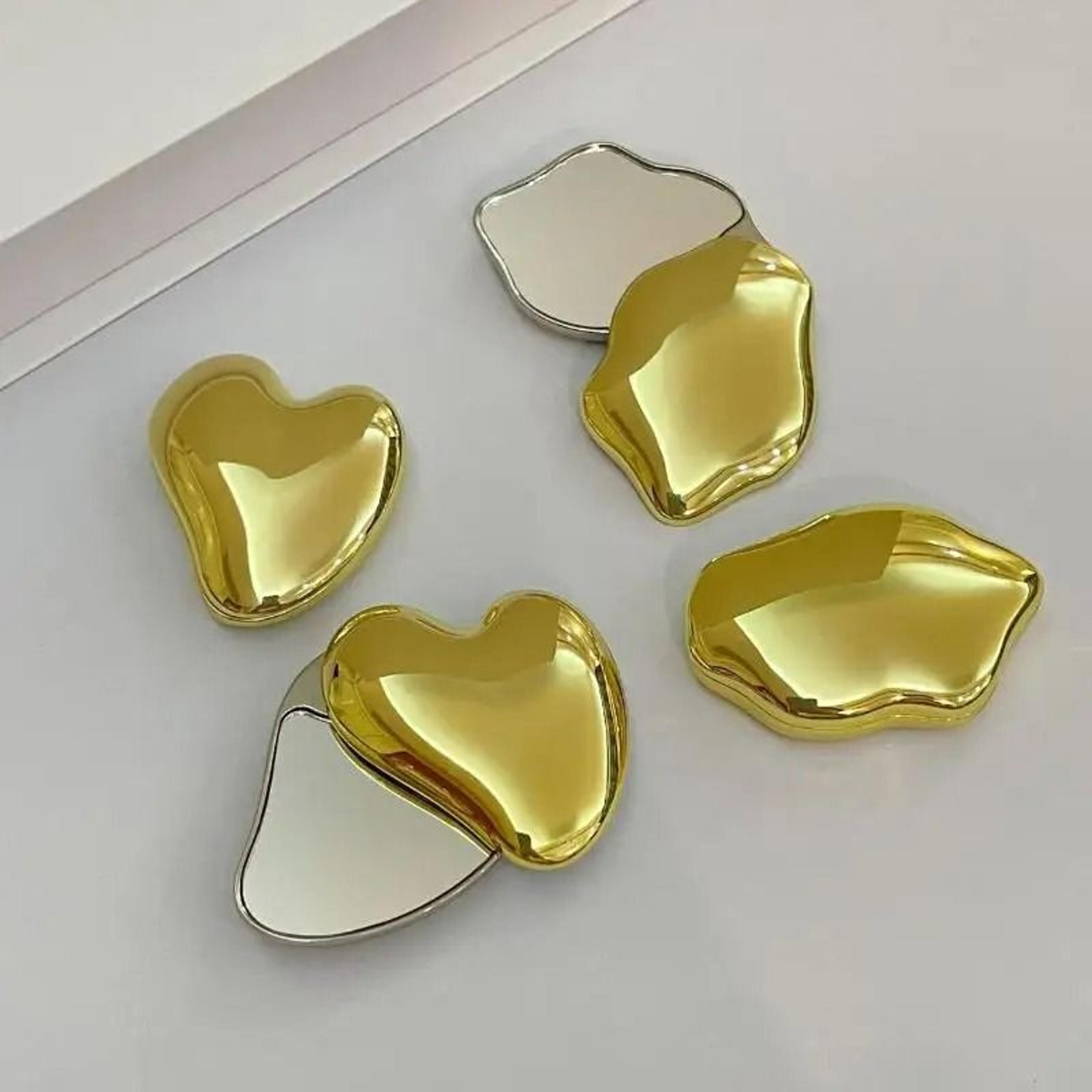 Cute DoubleSided HeartShape Rotating Desktop  Handheld Makeup Mirror 1