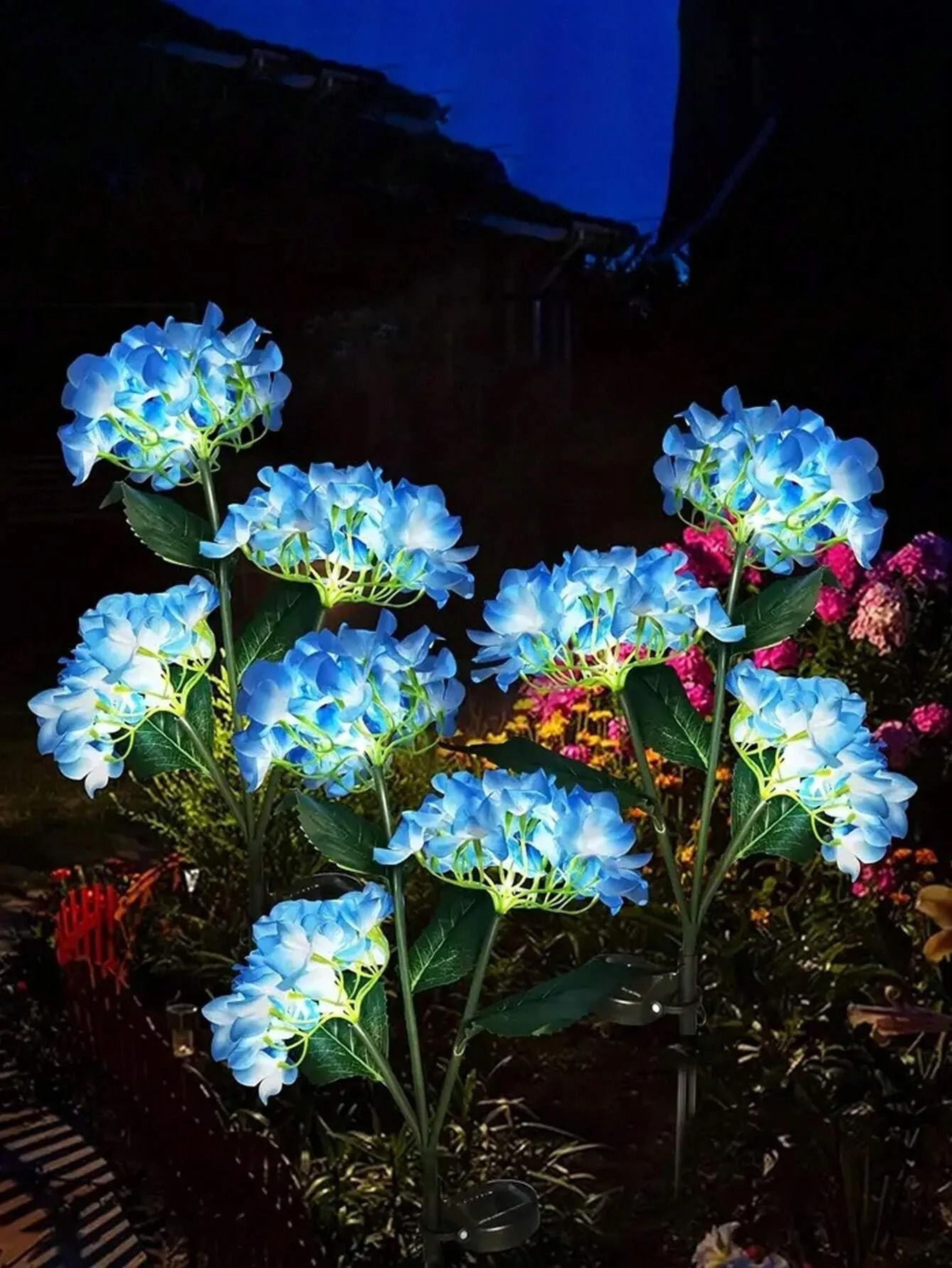 Solar Hydrangea Light With 3 Flower Heads LED Outdoor Stake Lamp For Garden Yard Lawn Pathway Decor 1