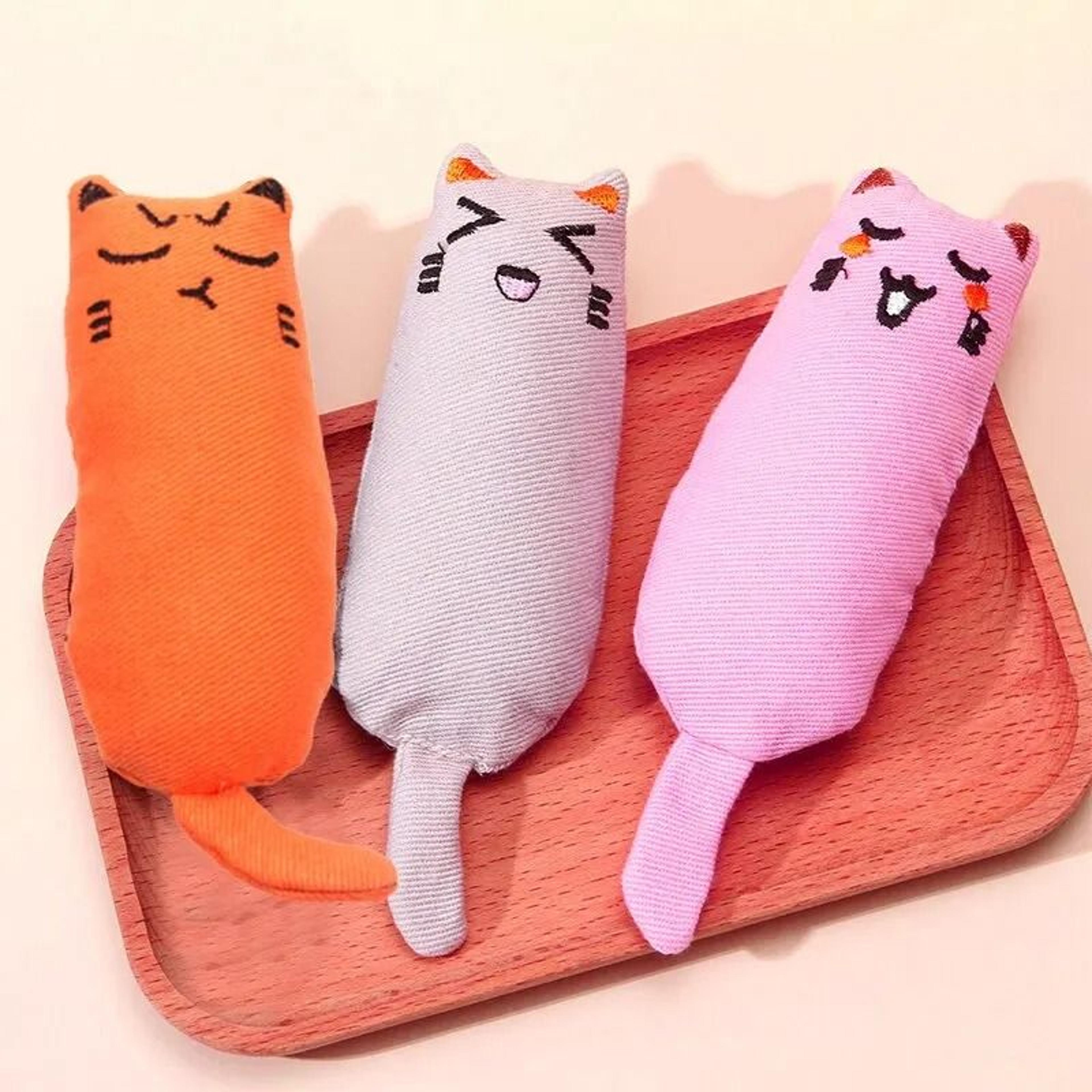 Catnip Thumb Plush Pillow  BiteResistant Teeth Grinding Chew Toy Set 1