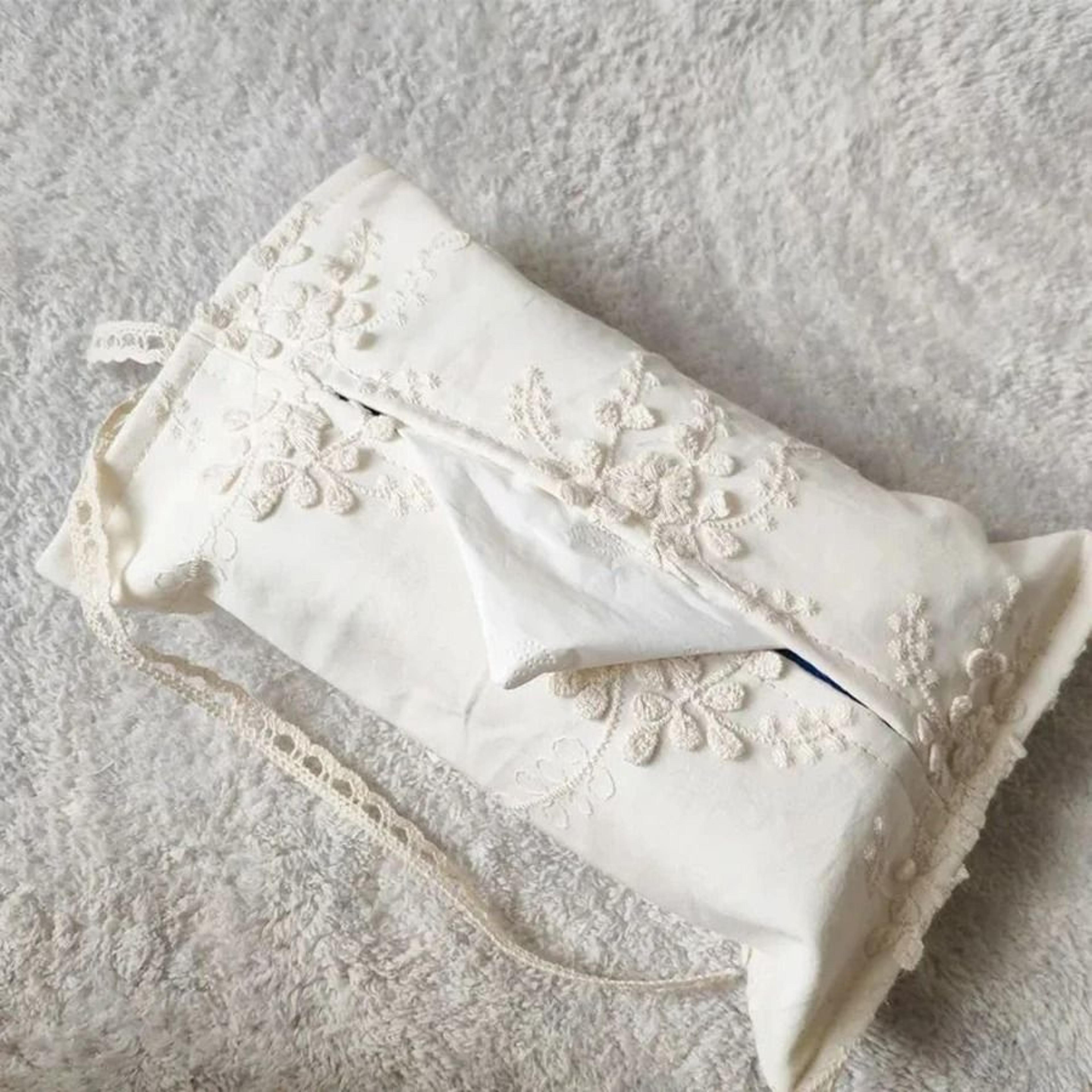 french lace embroidered tissue box cover & hanging fabric napkin holder