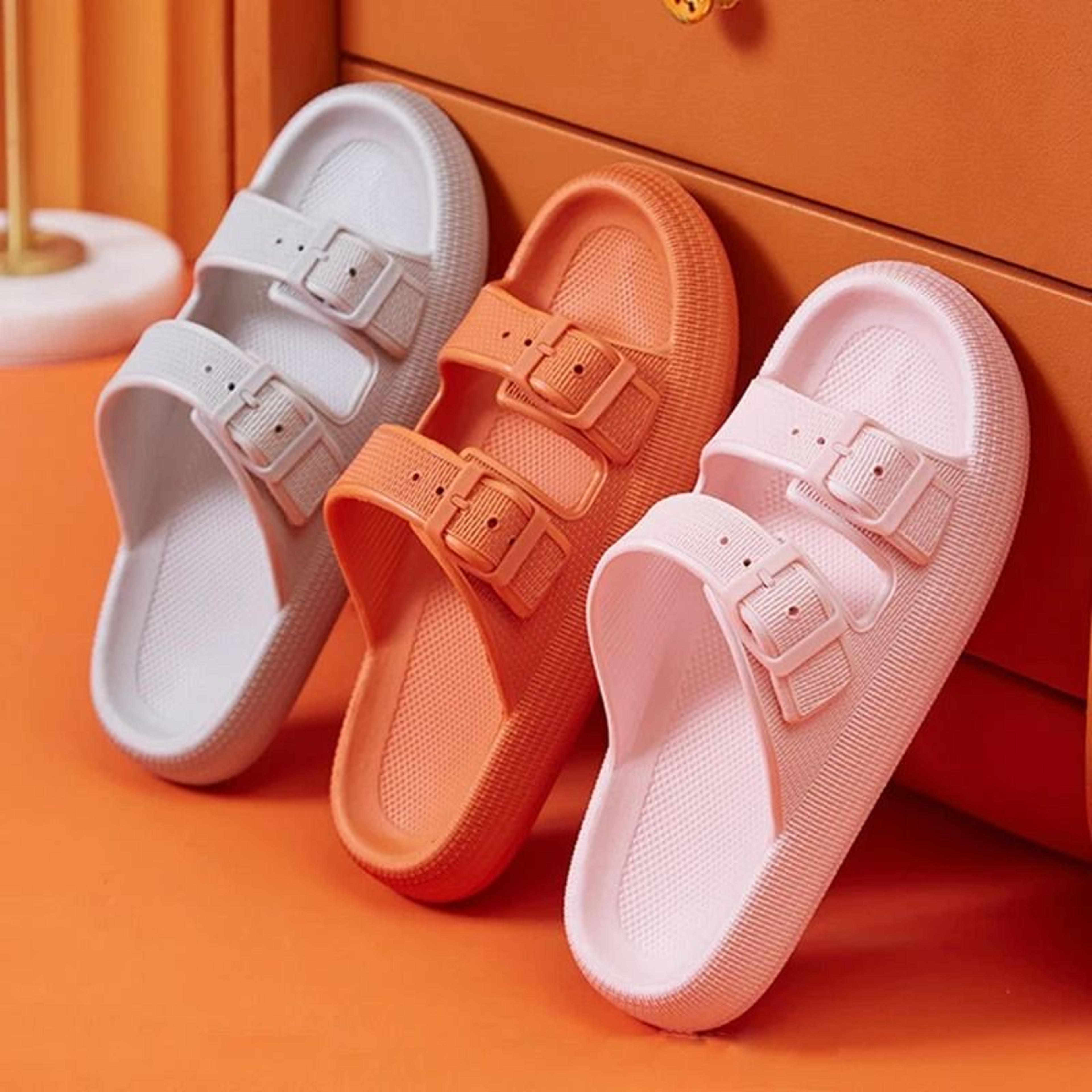 Women Cloud Slides Plush Platform Slippers Lightweight Beach Sandals 0