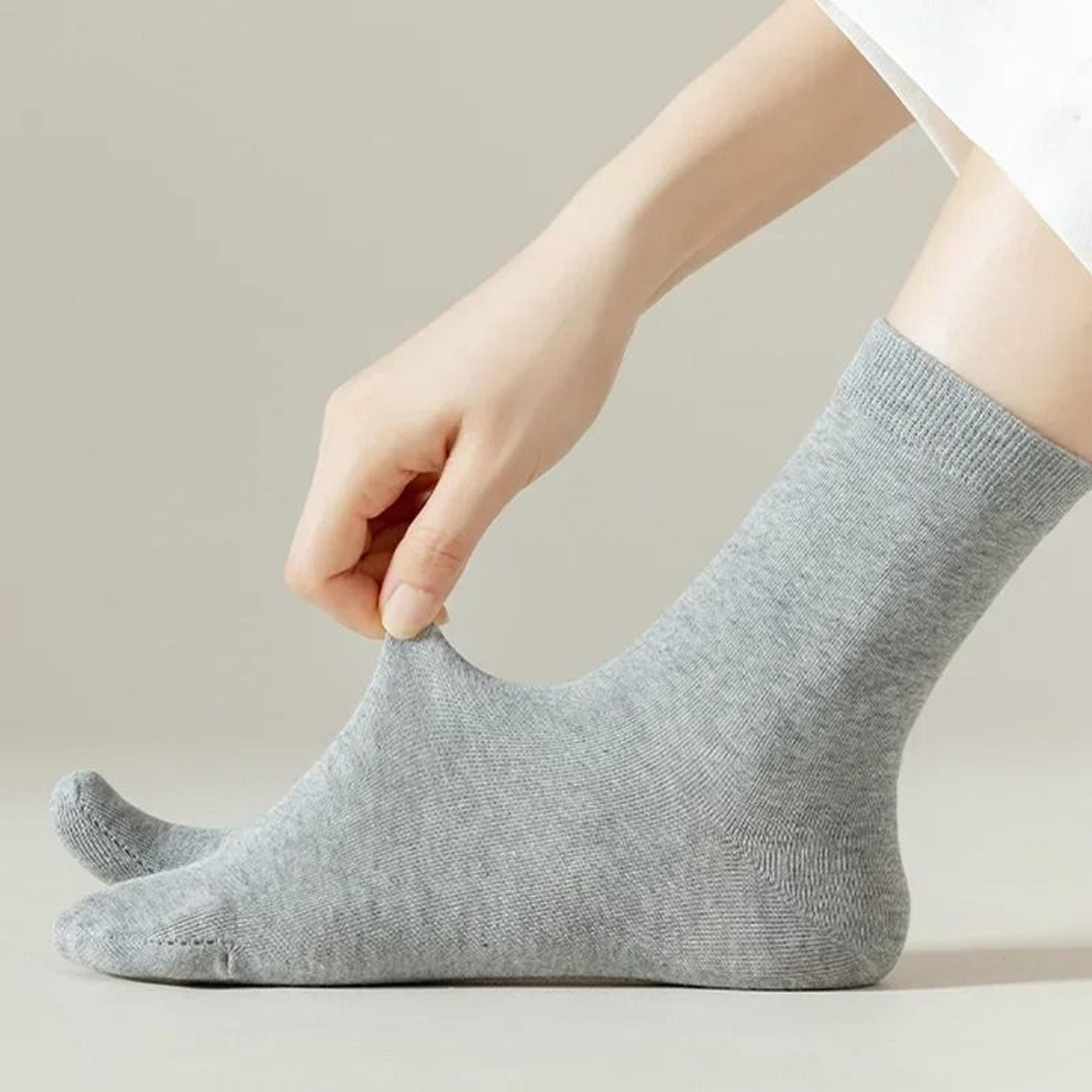 Japanese Style Tabi Toe Socks For Men And Women 5