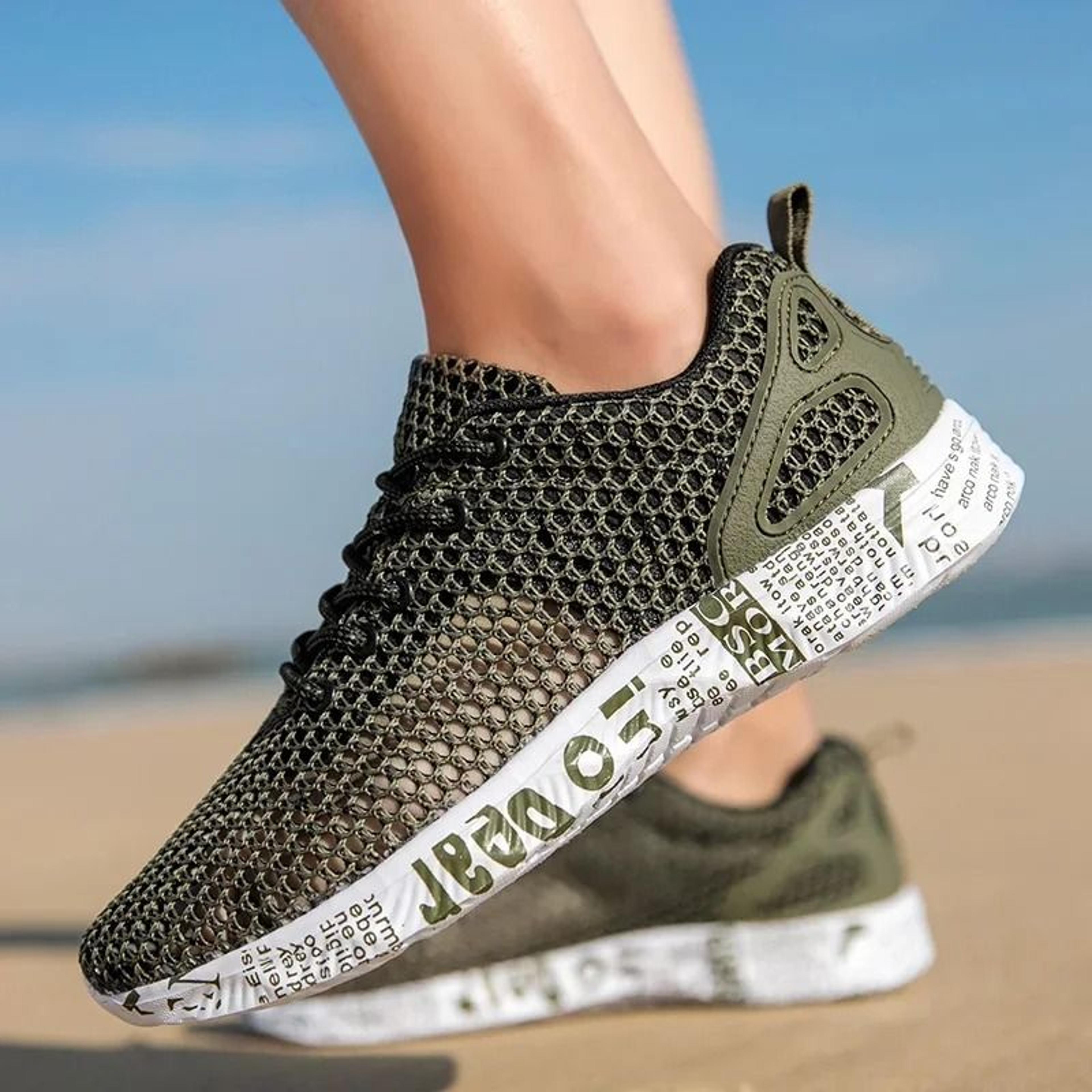 Mens Lightweight Mesh Aqua Shoes Quick Dry Breathable Water Sneakers 7