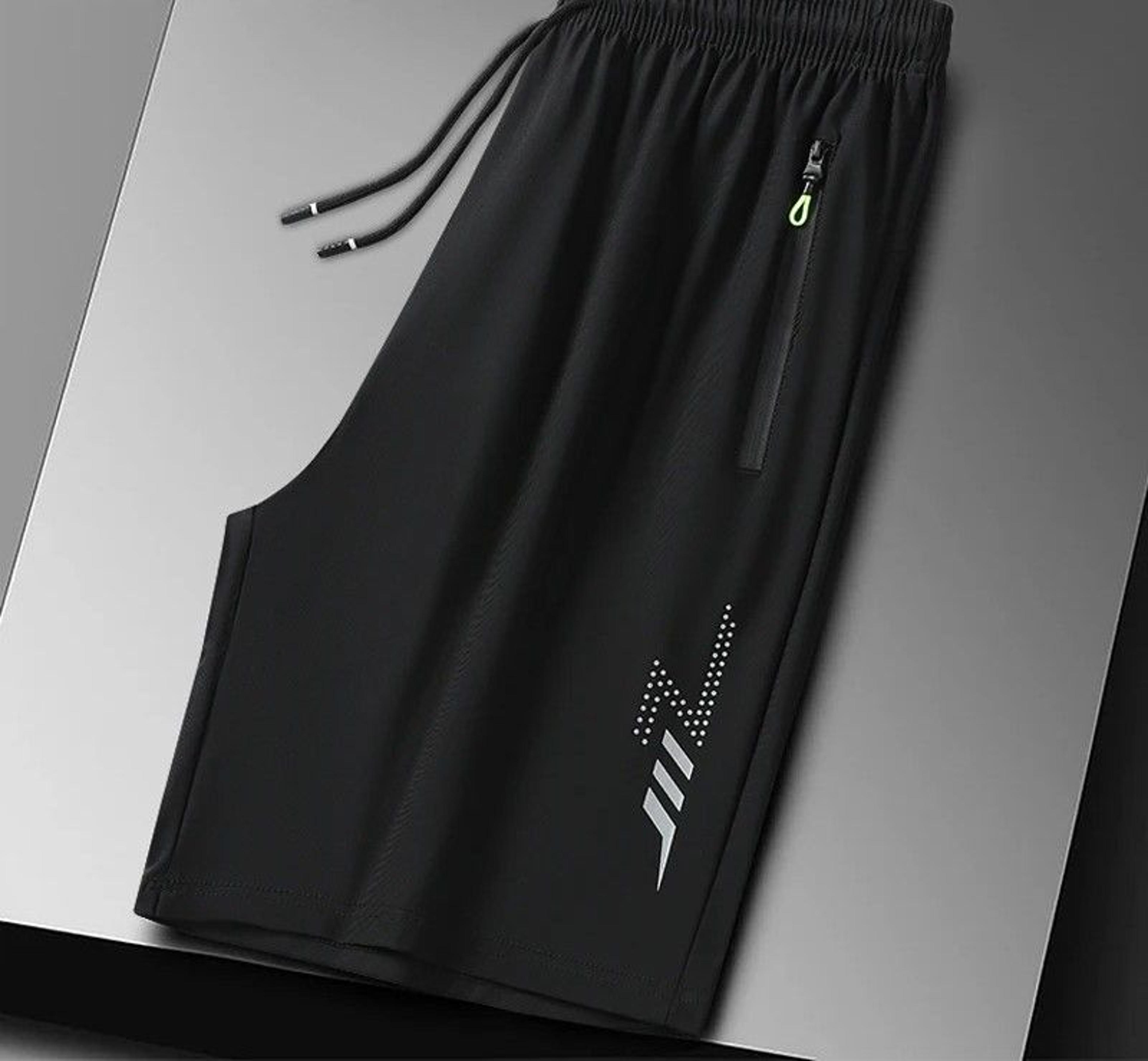 Lightweight Quick Dry Fitness Shorts For Men With Breathable Design 15