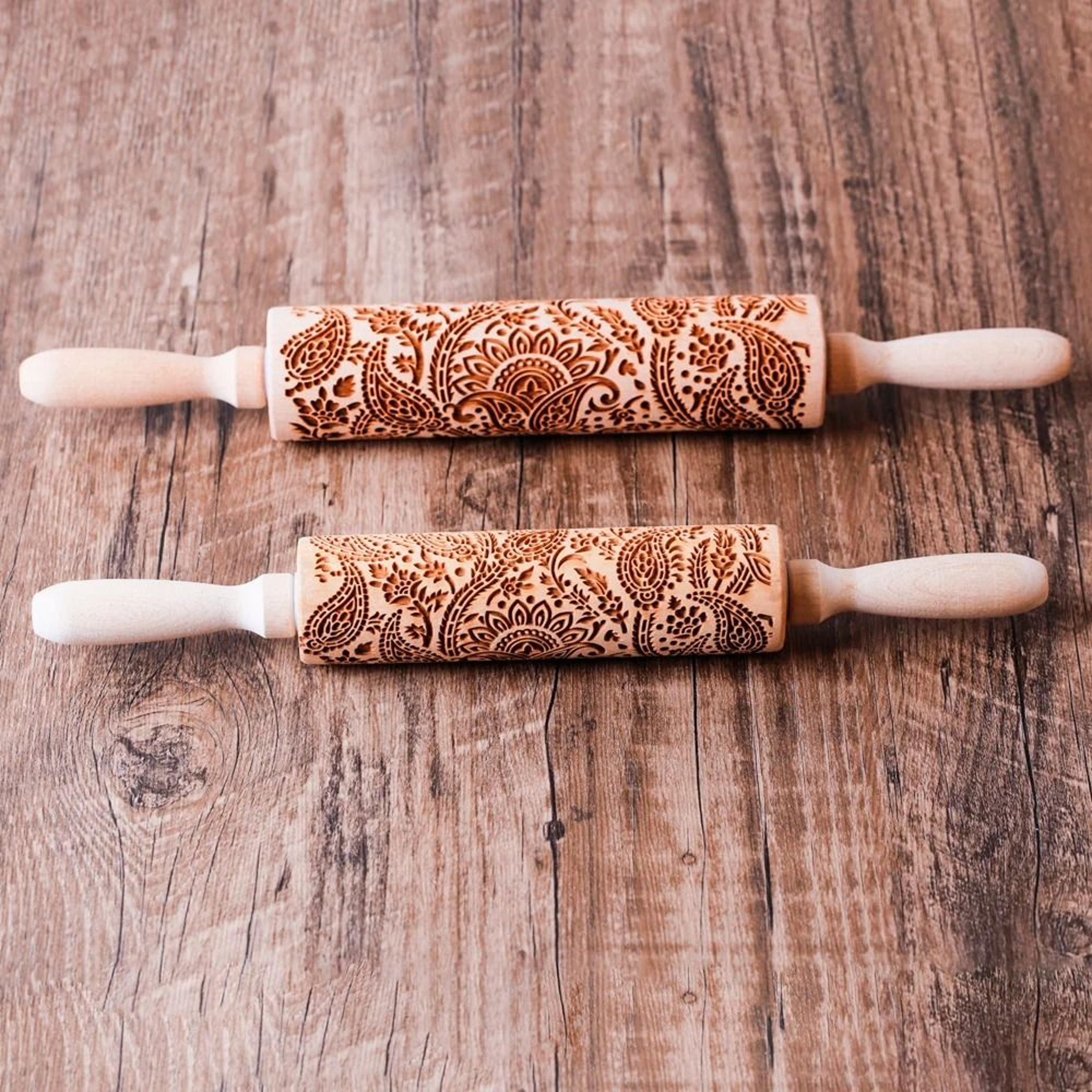 Engraved Wooden Rolling Pin For Decorative Baking 1