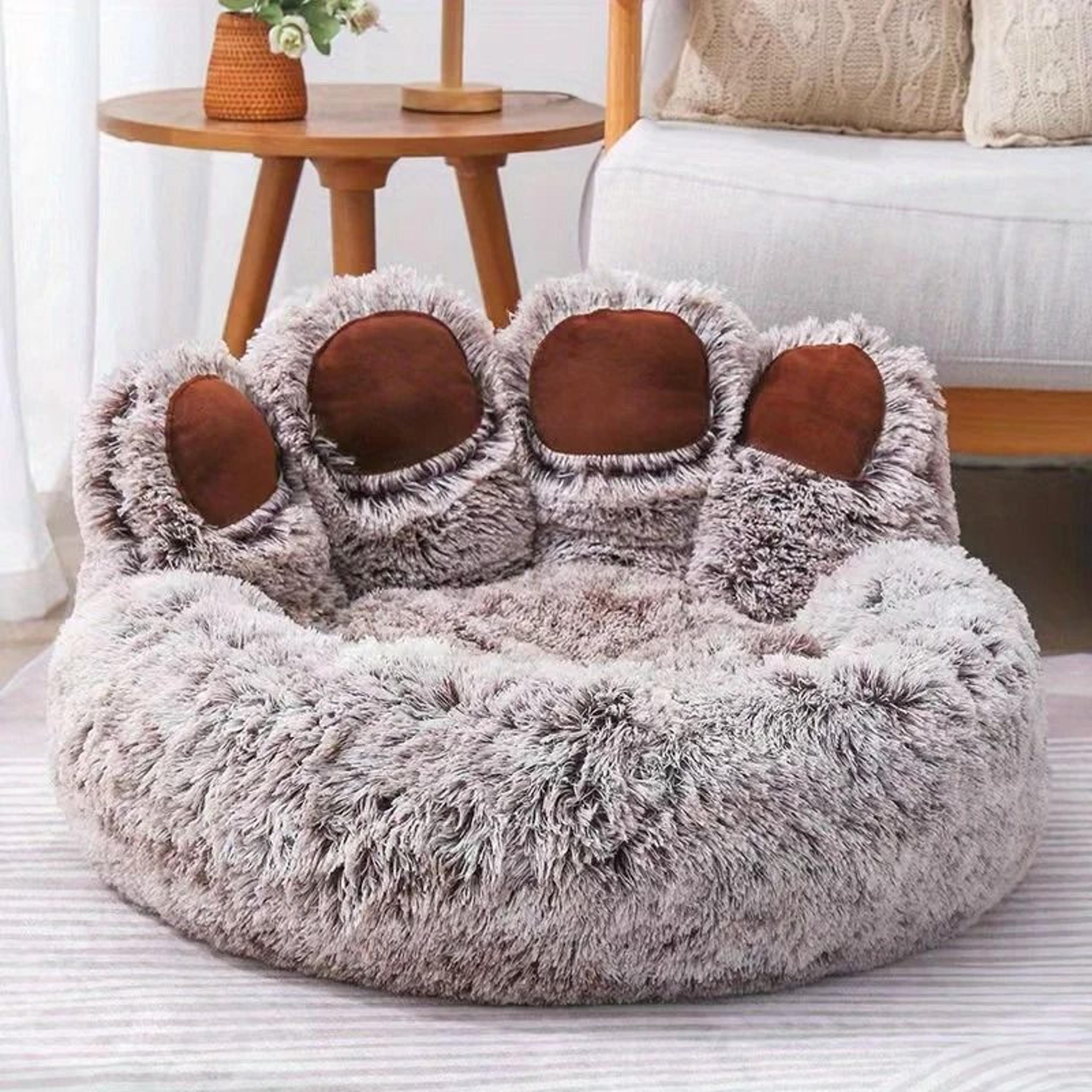 Cozy Bear Paw Pet Bed For Dogs And Cats 2