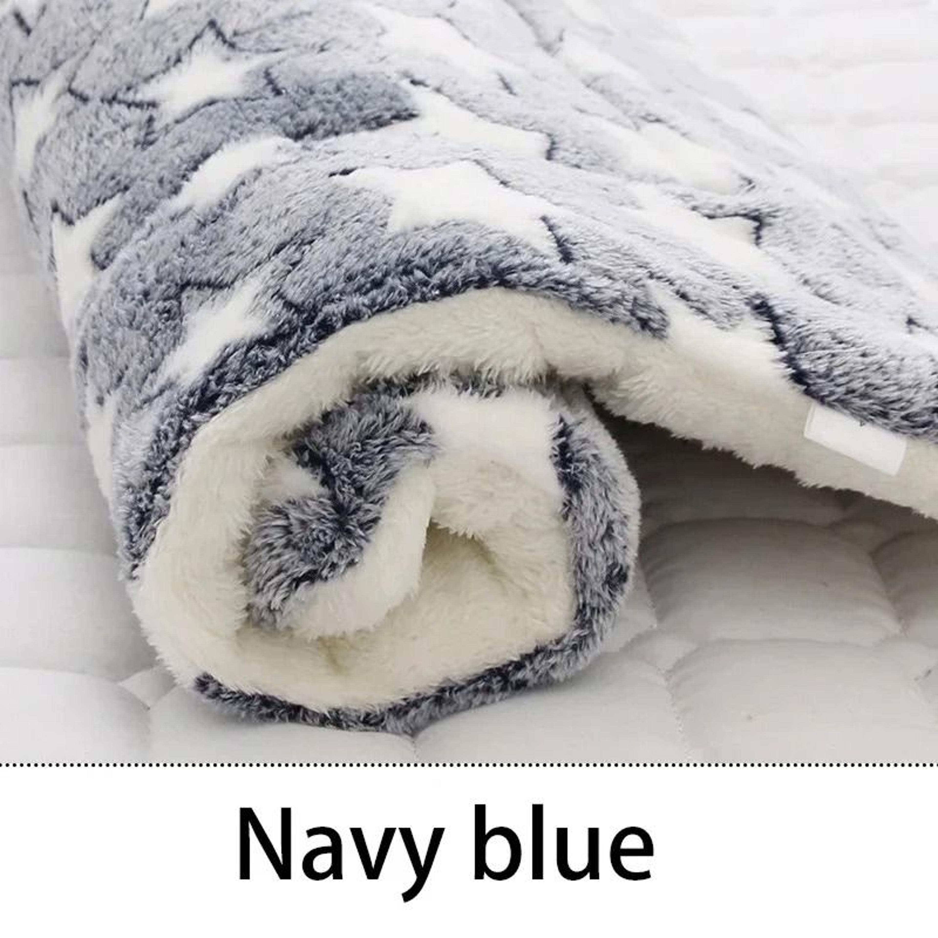 Cozy Flannel Pet Sleeping Mat For Dogs And Cats 9
