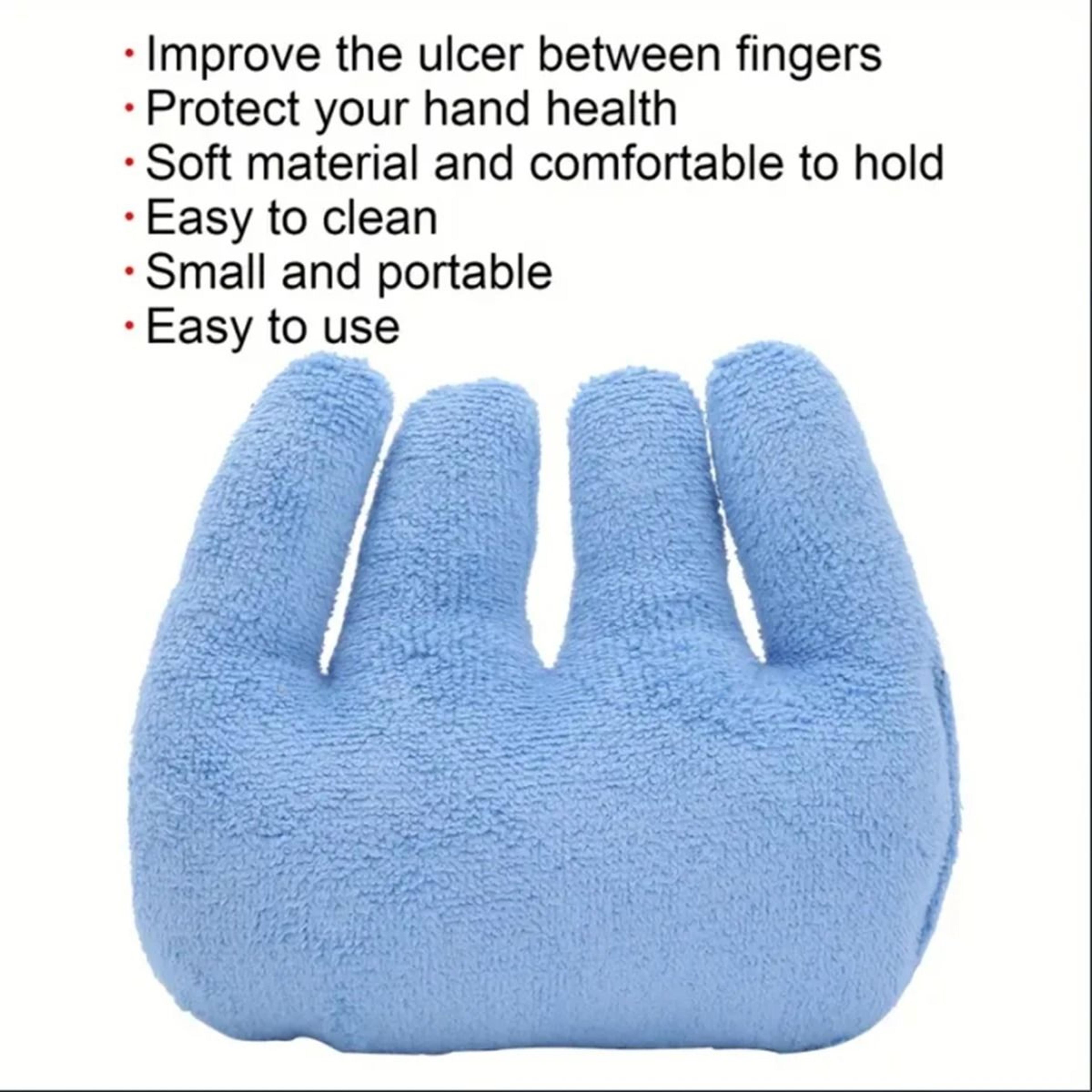 Hand Rehabilitation Grip Cushion With Finger Separators Blue 2