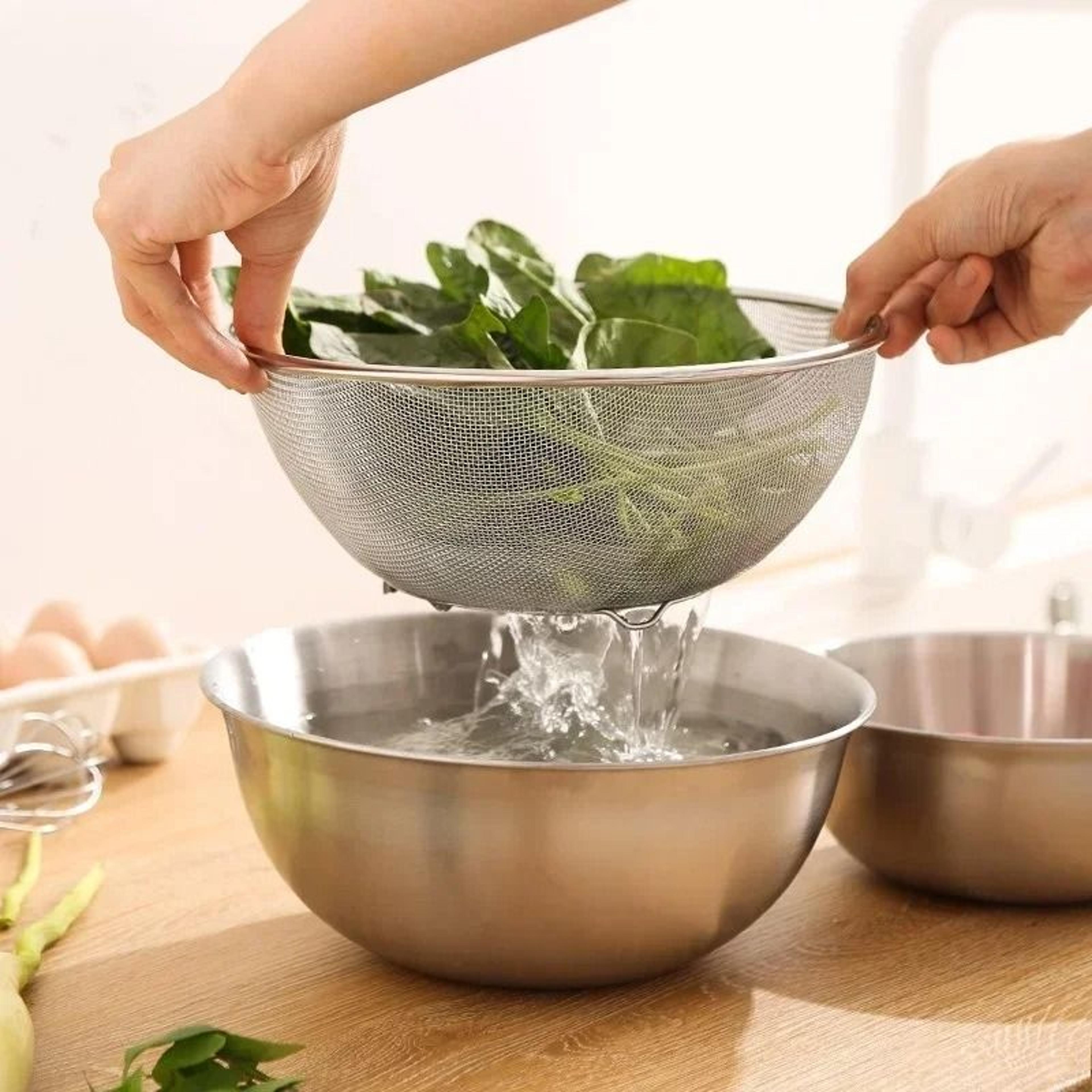 Stainless Steel Drain Basin Set With Strainer And Measuring Scale For Kitchen Washing And Rinsing 0