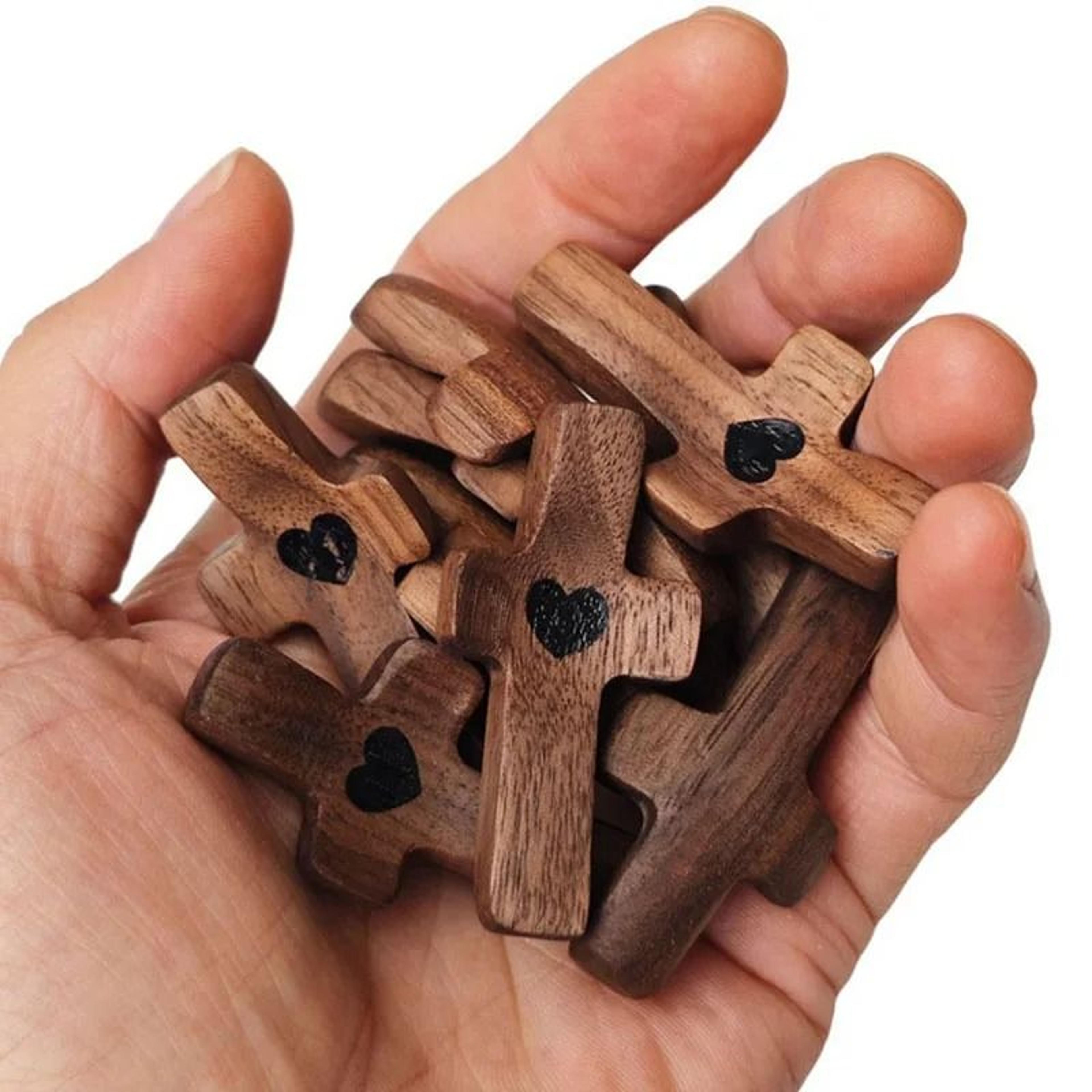 Handheld Wooden Cross Encouragement Gift With Epoxy Heart For Pocket Comfort 2
