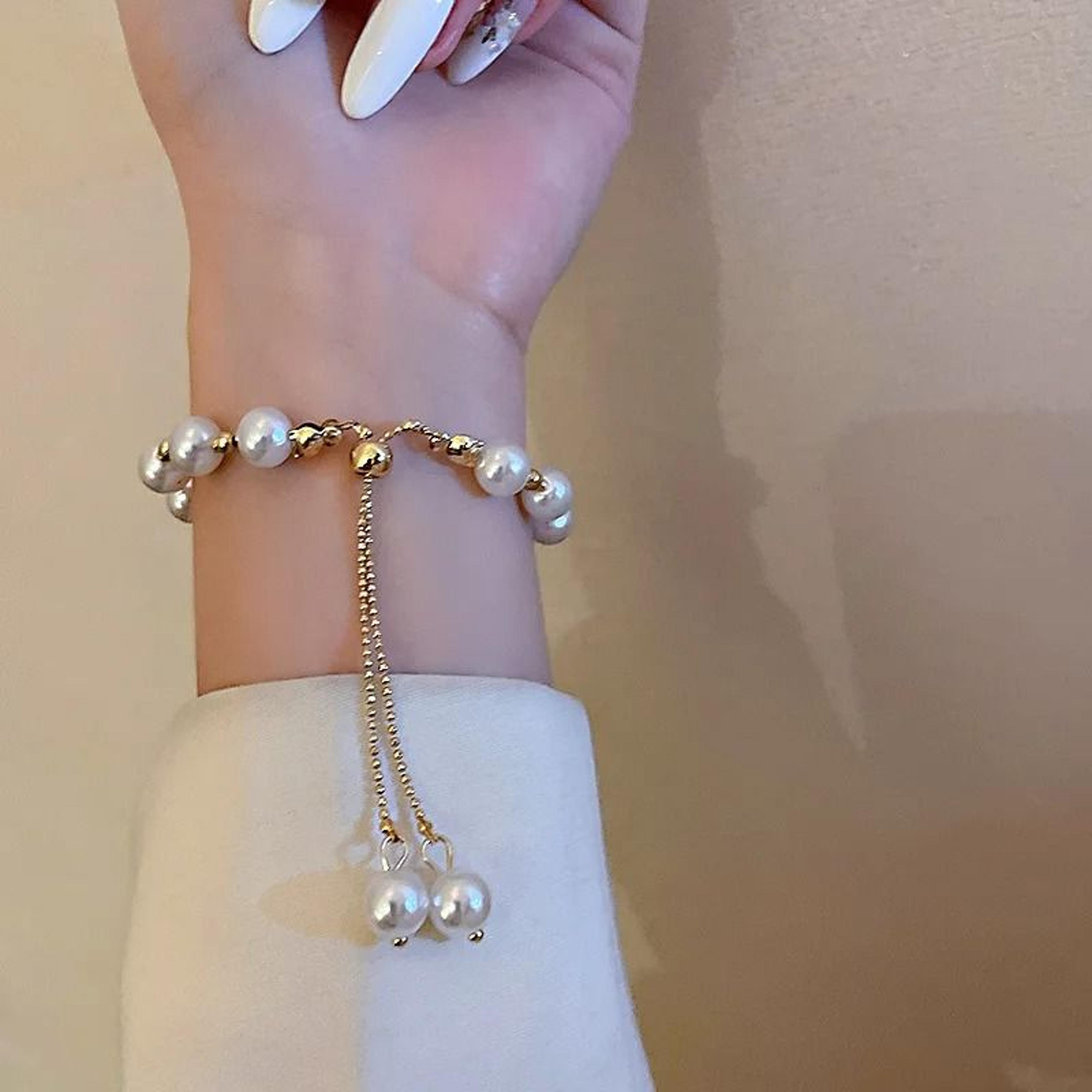 Elegant Simulated Baroque Pearl Bracelet For Women 2