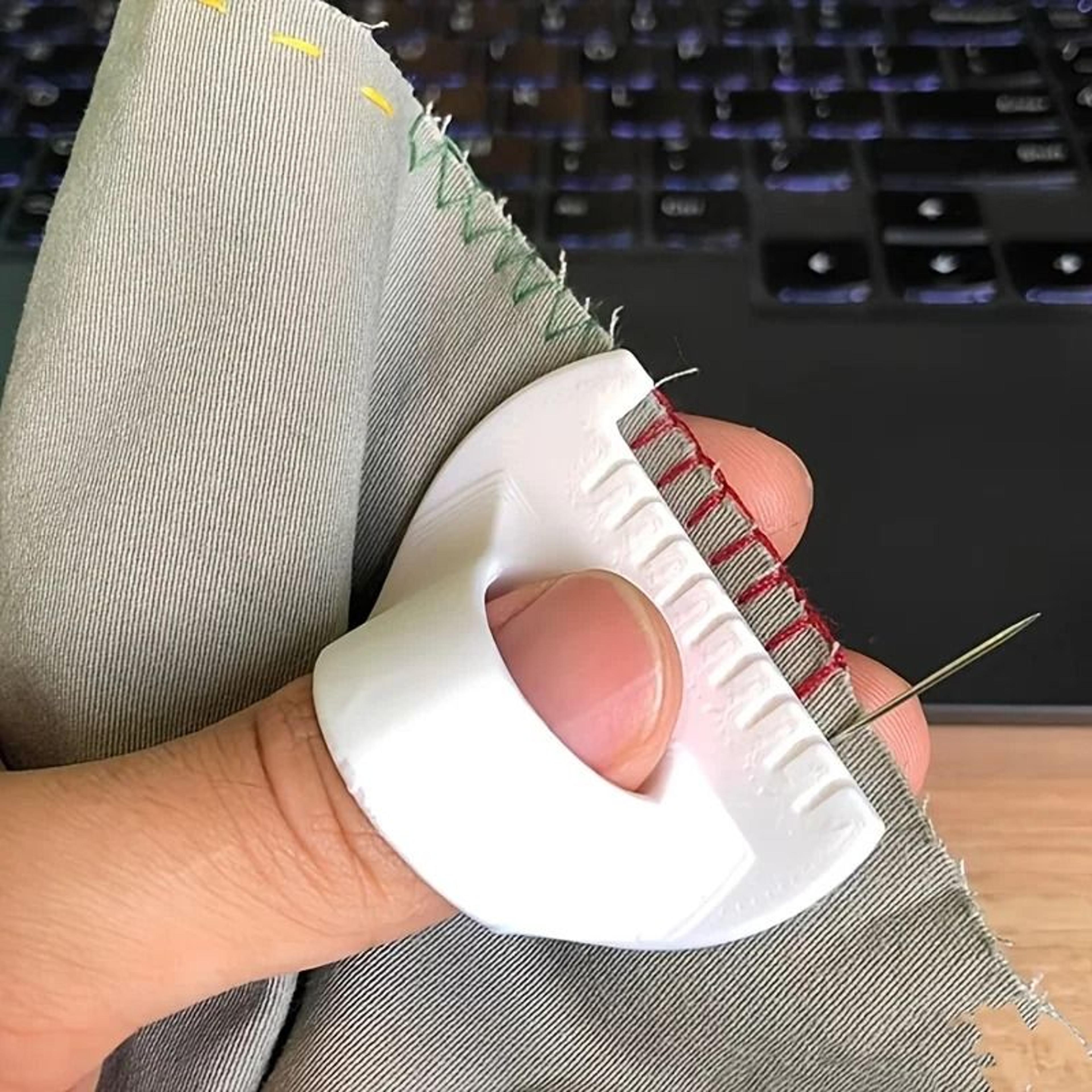 Easy Grip Sewing Tool 1