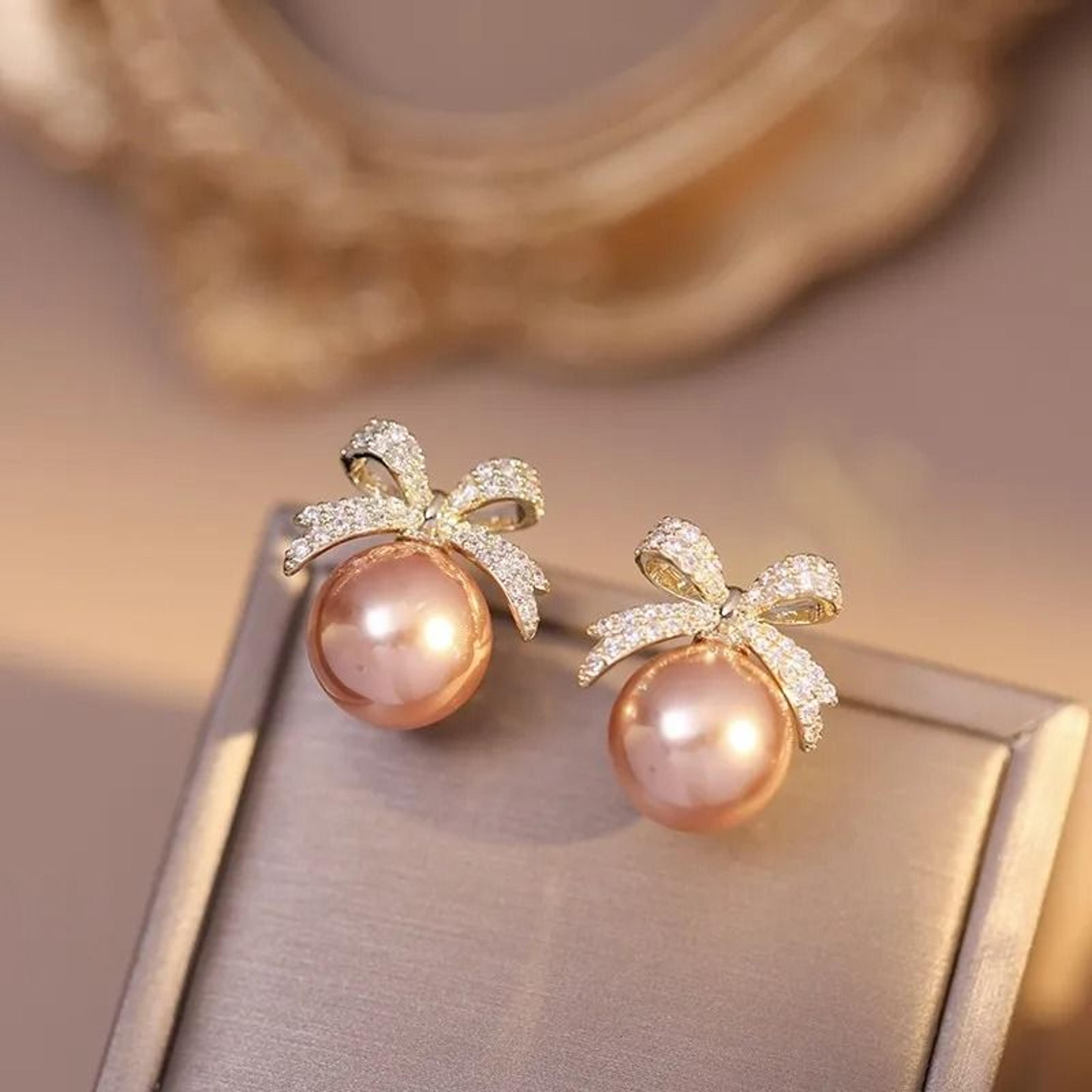 Sparkling Pearl Bow Stud Earrings 8