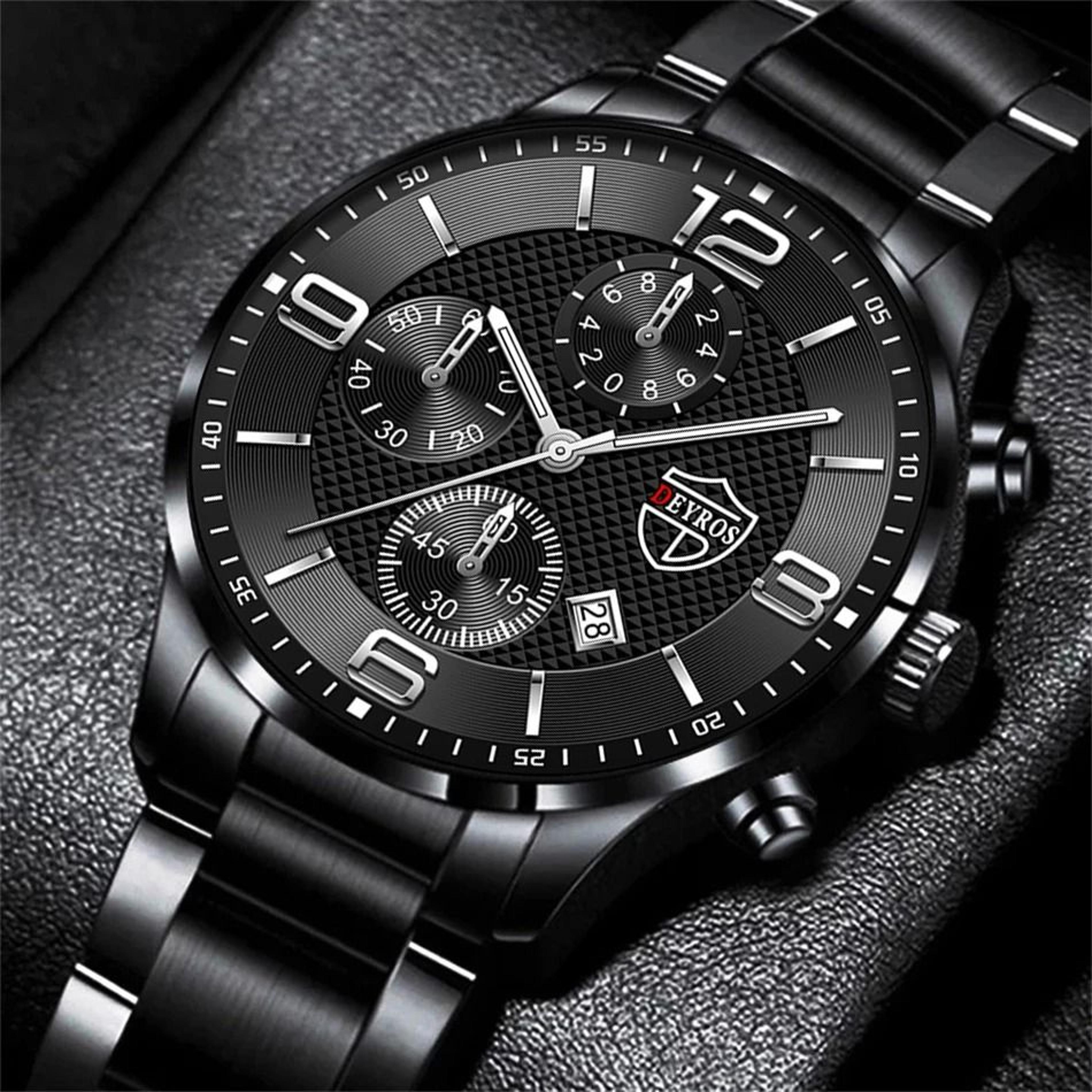 Sleek Classic Mens Wristwatch 0