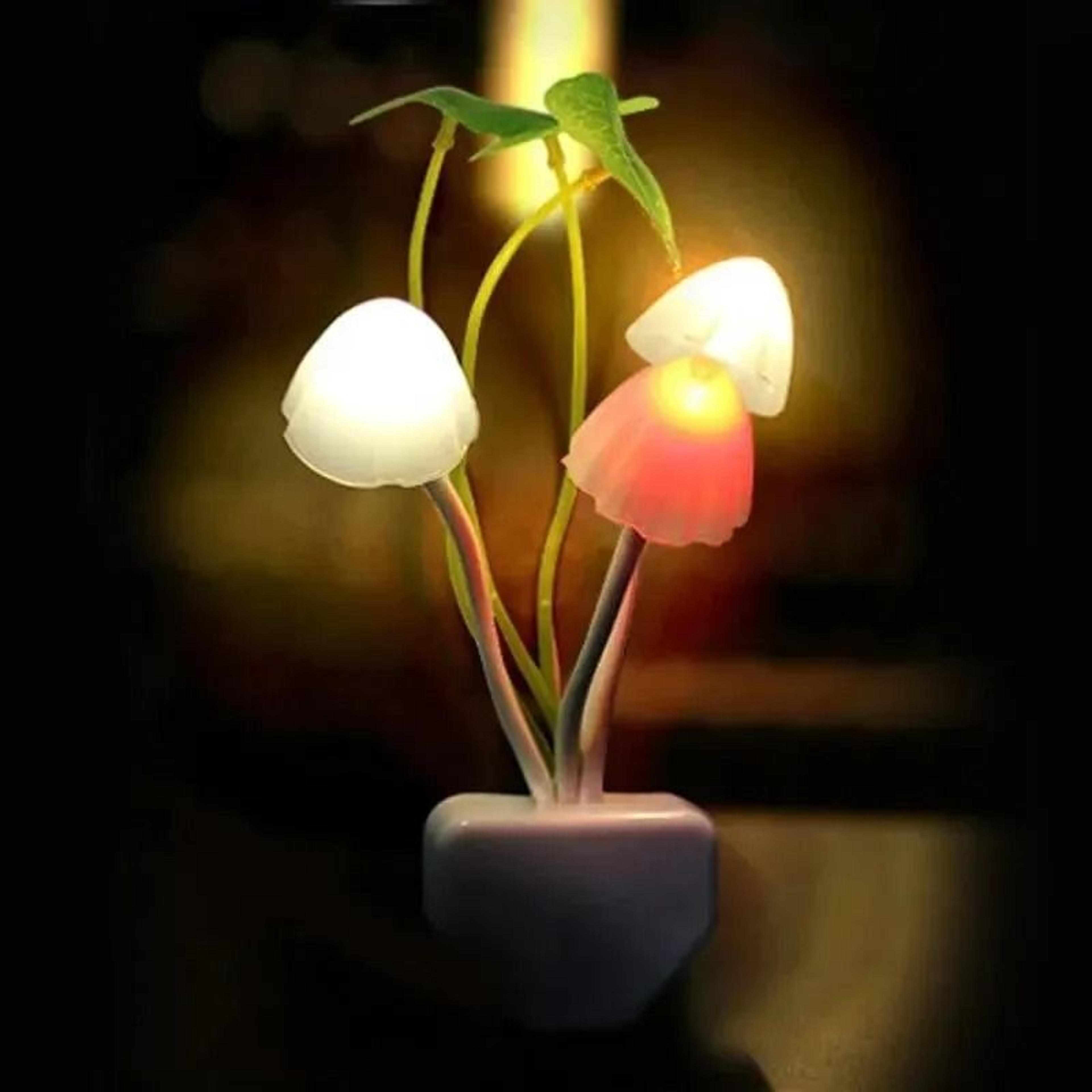 Mushroom Night Light With Soft LED Glow And Automatic Sensor 2