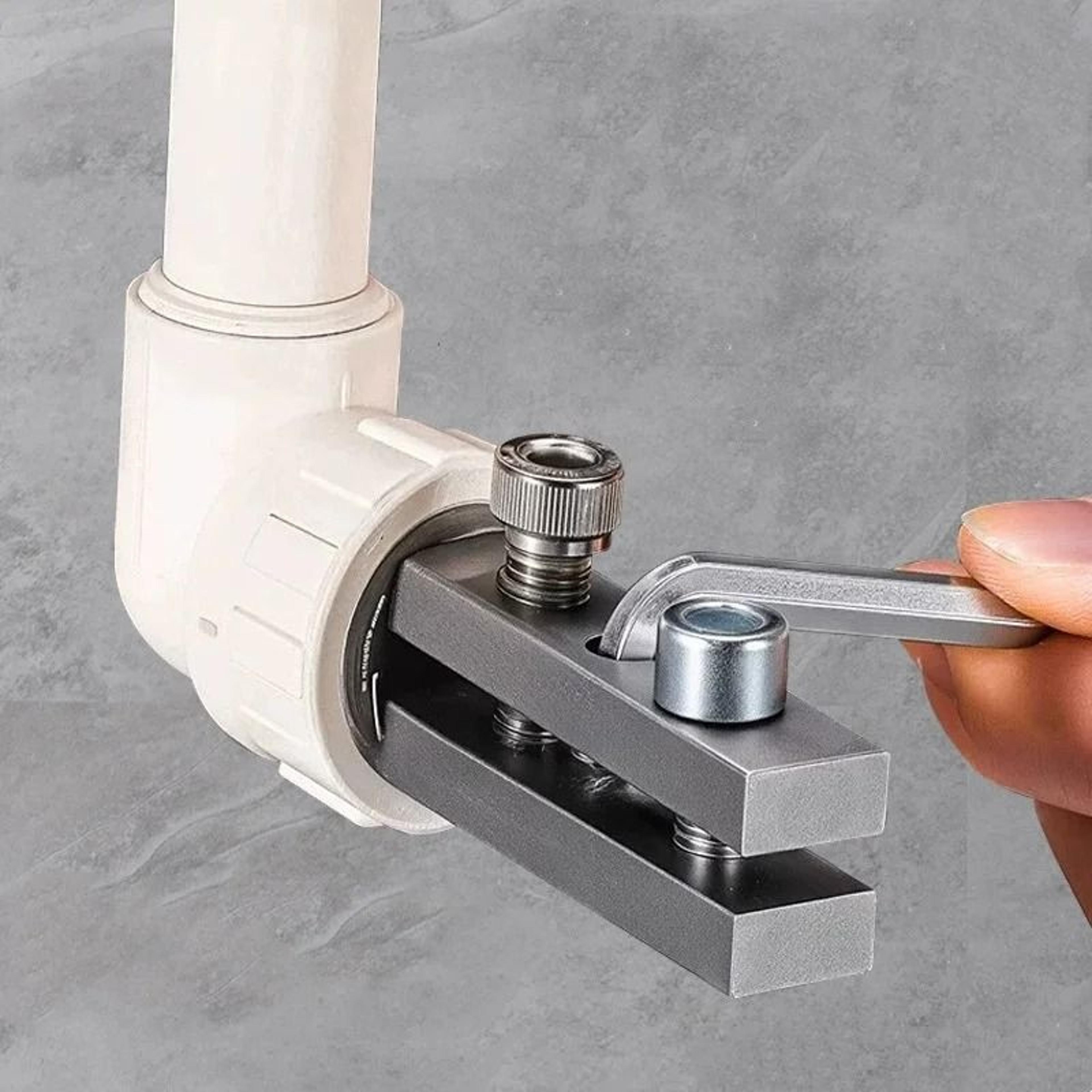 Broken Water Pipe Extractor Tool For Plumbing And Screw Removal 0