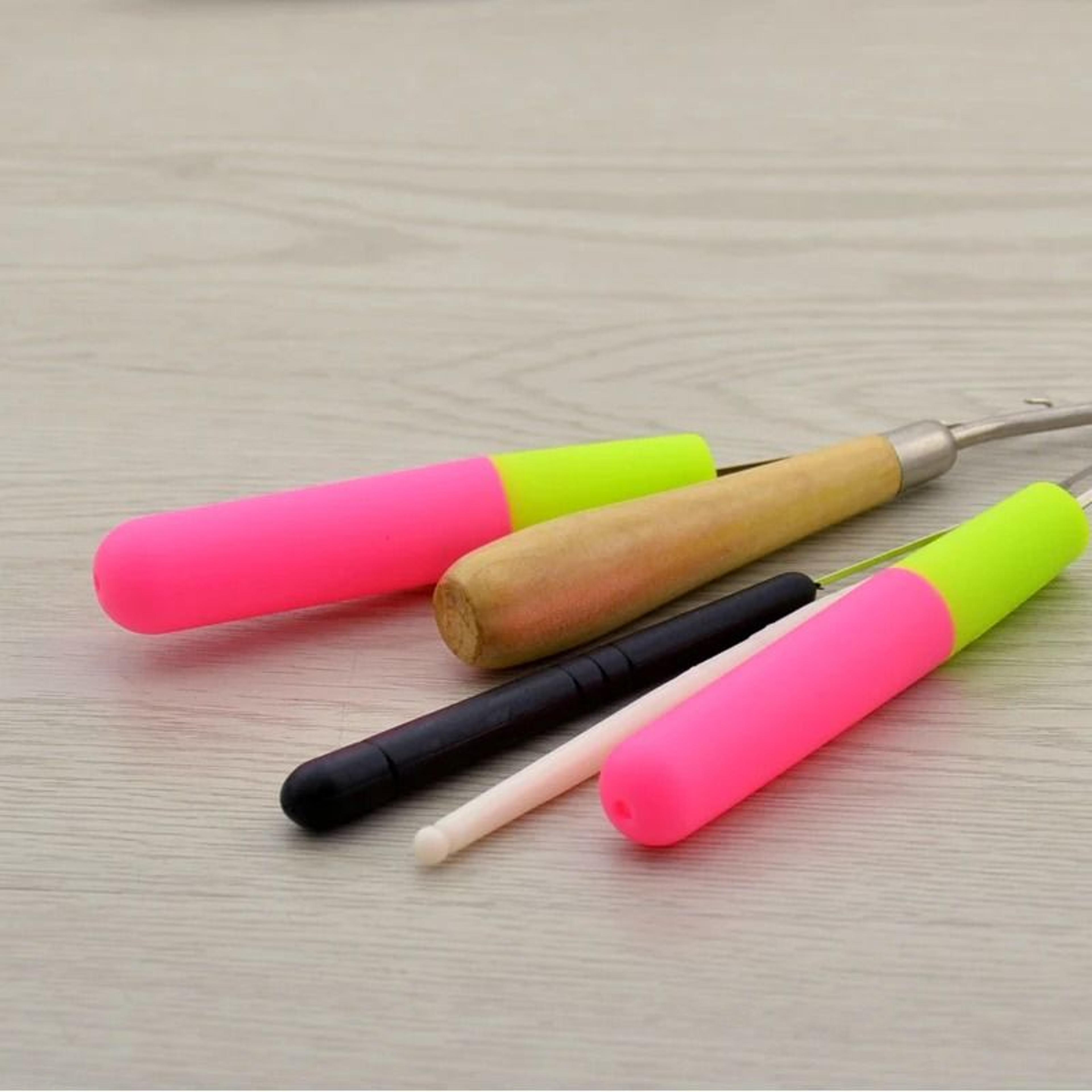 Latch Hook Crochet Needle Set For Hair Styling And Craft Use 3
