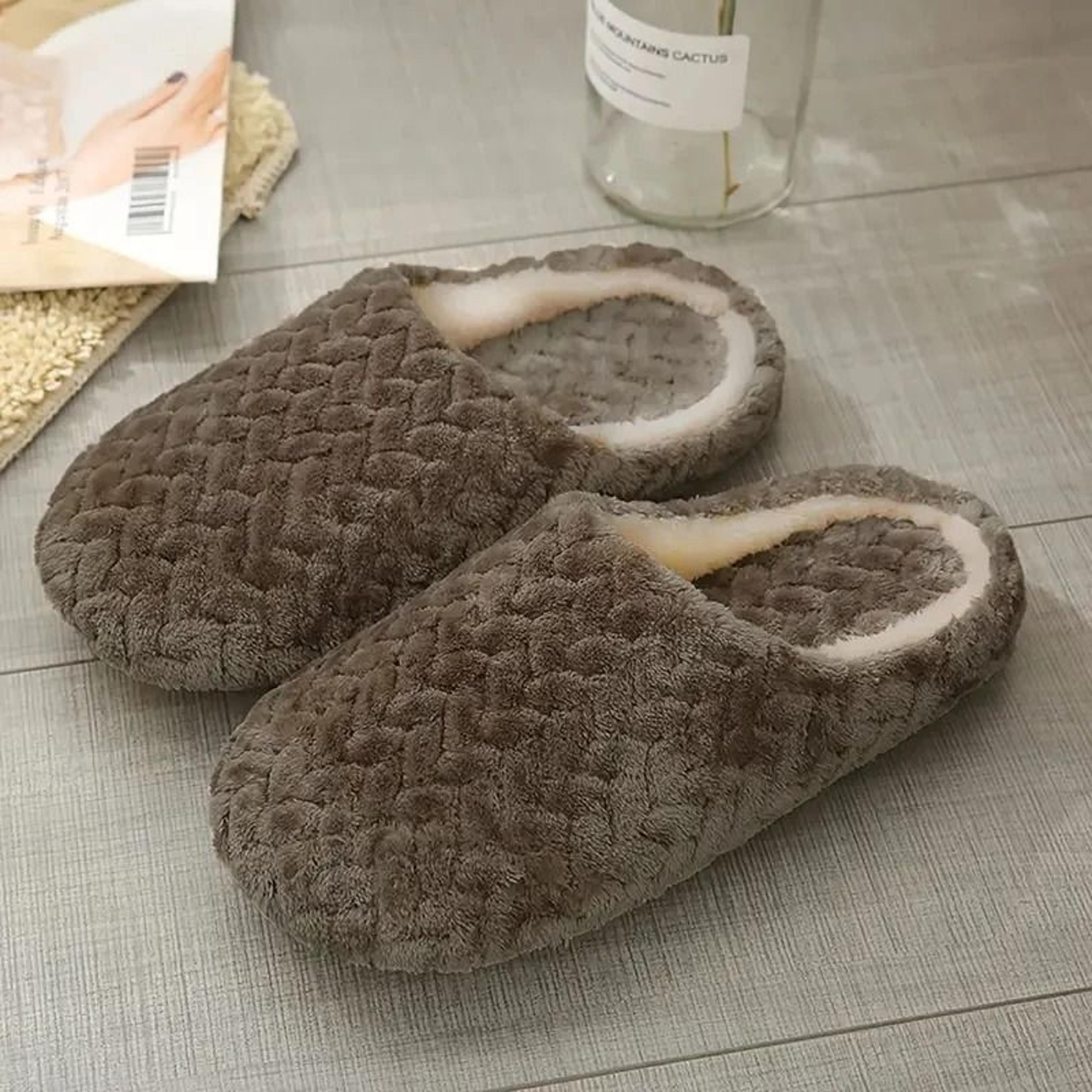 Fluffy Comfort Indoor Slippers 7