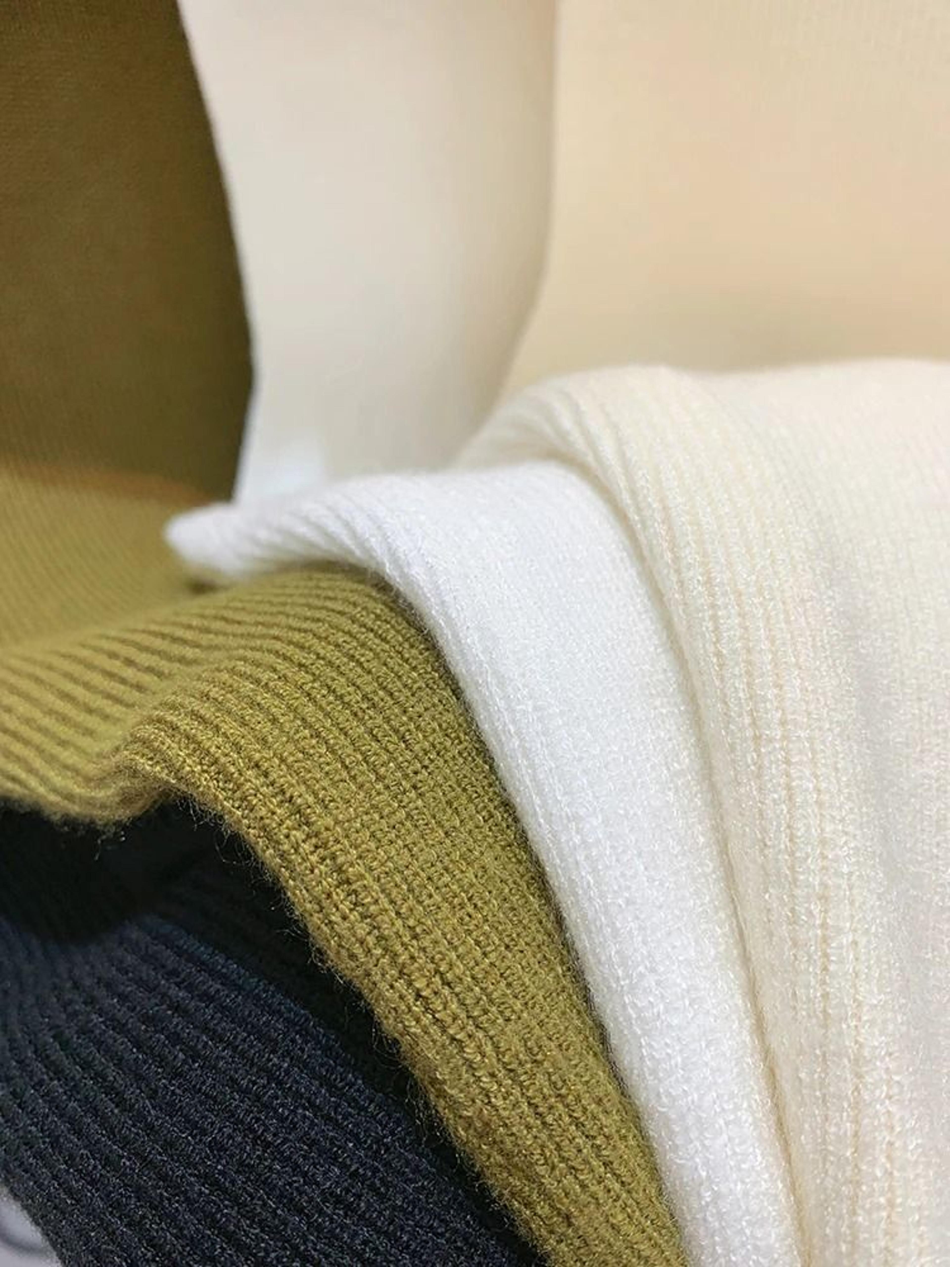 Slim Fit Knitted Tank Top Sleeveless Short Pullover Sweater For Women 5