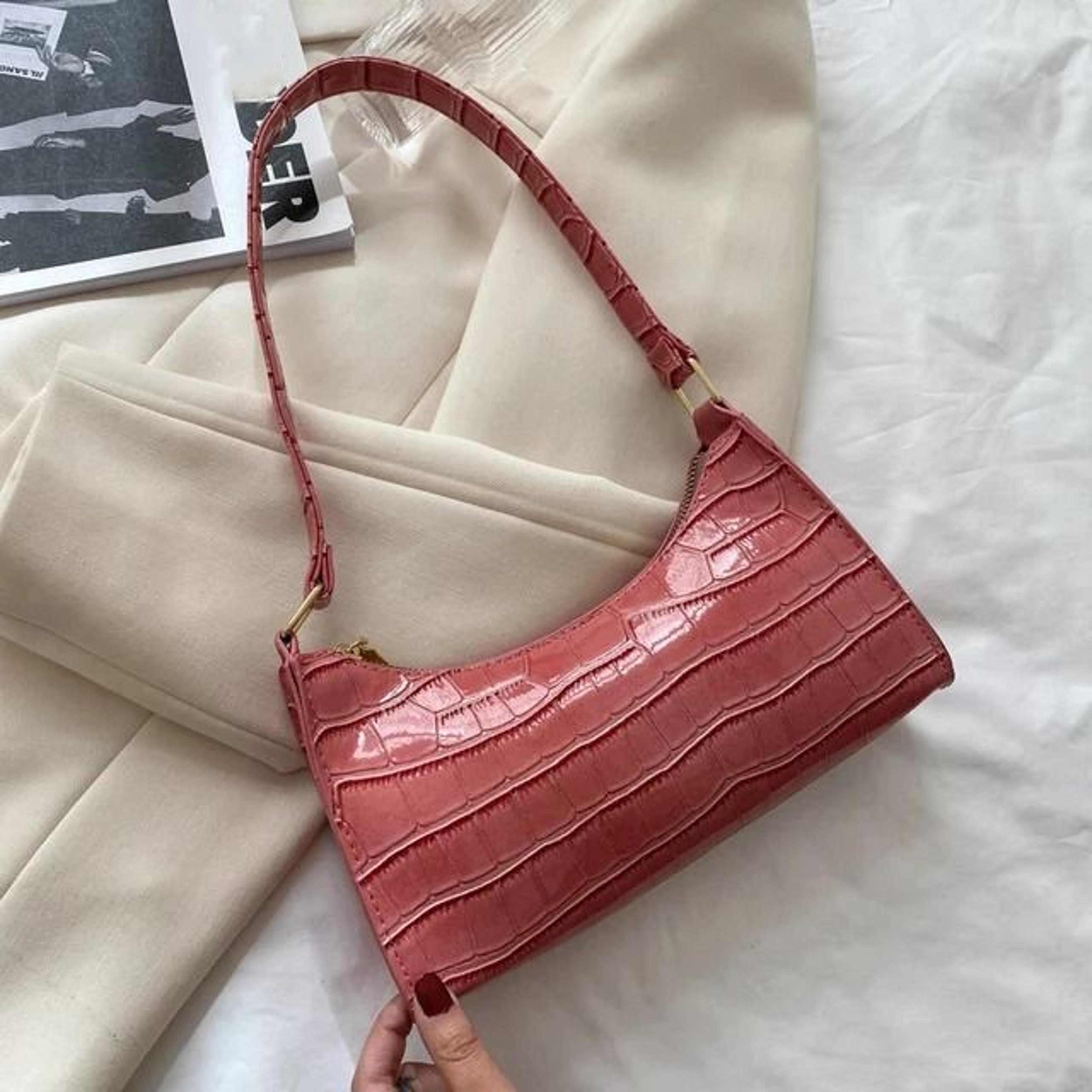 Elegant Alligator Pattern PU Leather Underarm Handbag Small Retro Messenger Bag For Women 9