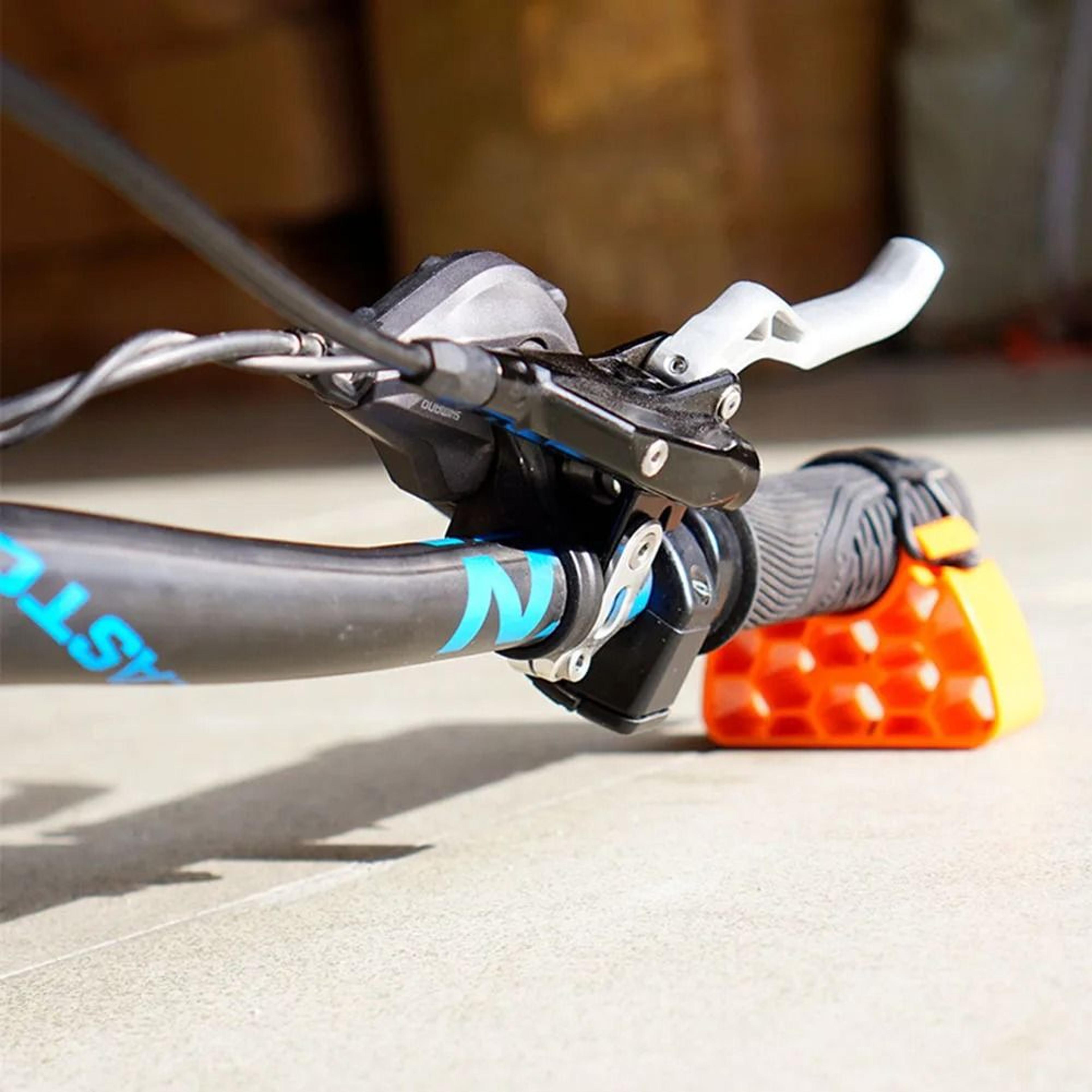 Bicycle Handlebar Clip On Stabilizer And Parking Stand For Bike Maintenance 2