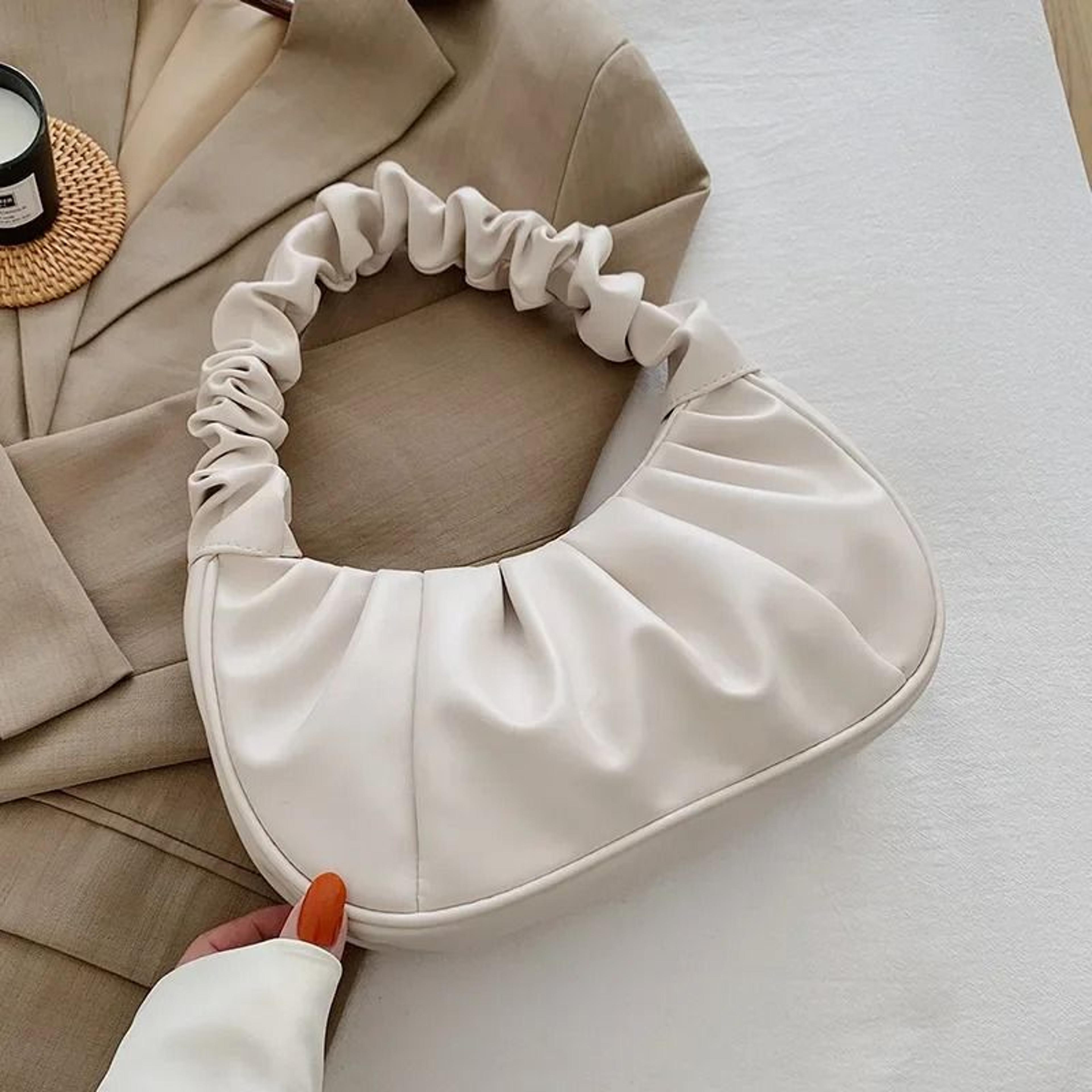 Pleated Women Shoulder Bag With Cloud Style Design 7