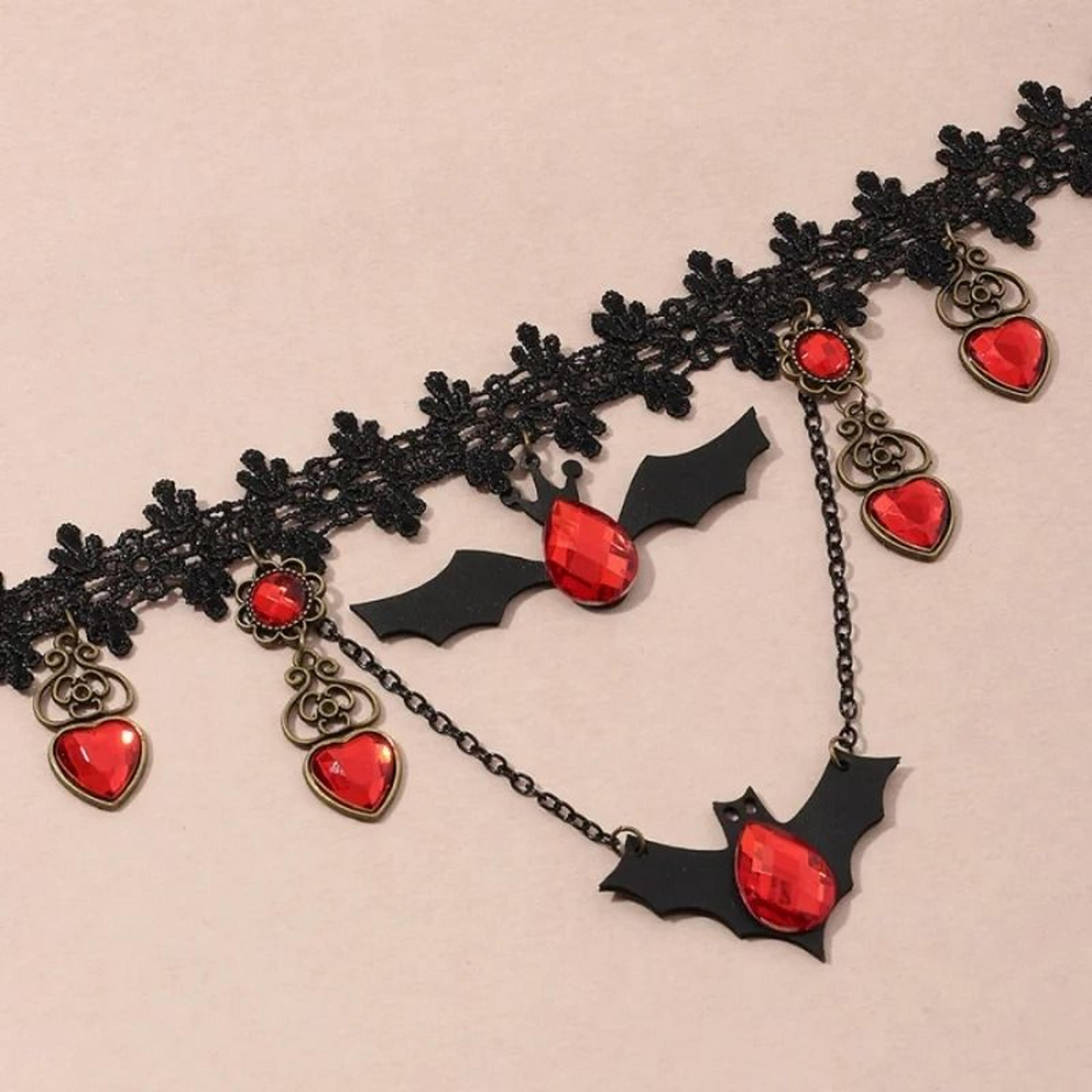 Gothic Style Bat And Heart Pendant Necklace For Costume And Parties 3