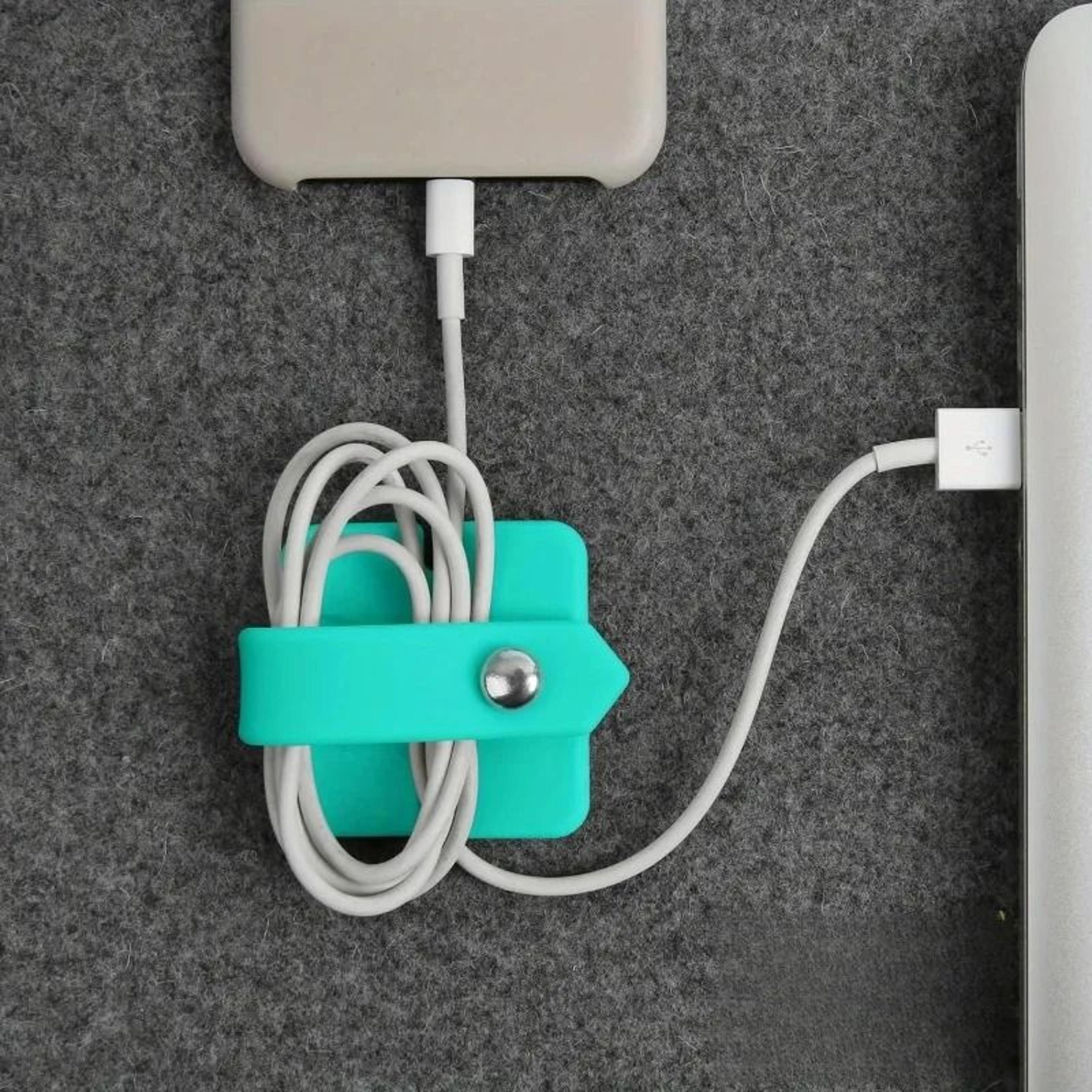 Silicone Headphone Cable Organizer With Buckle For Desktop And Travel 5
