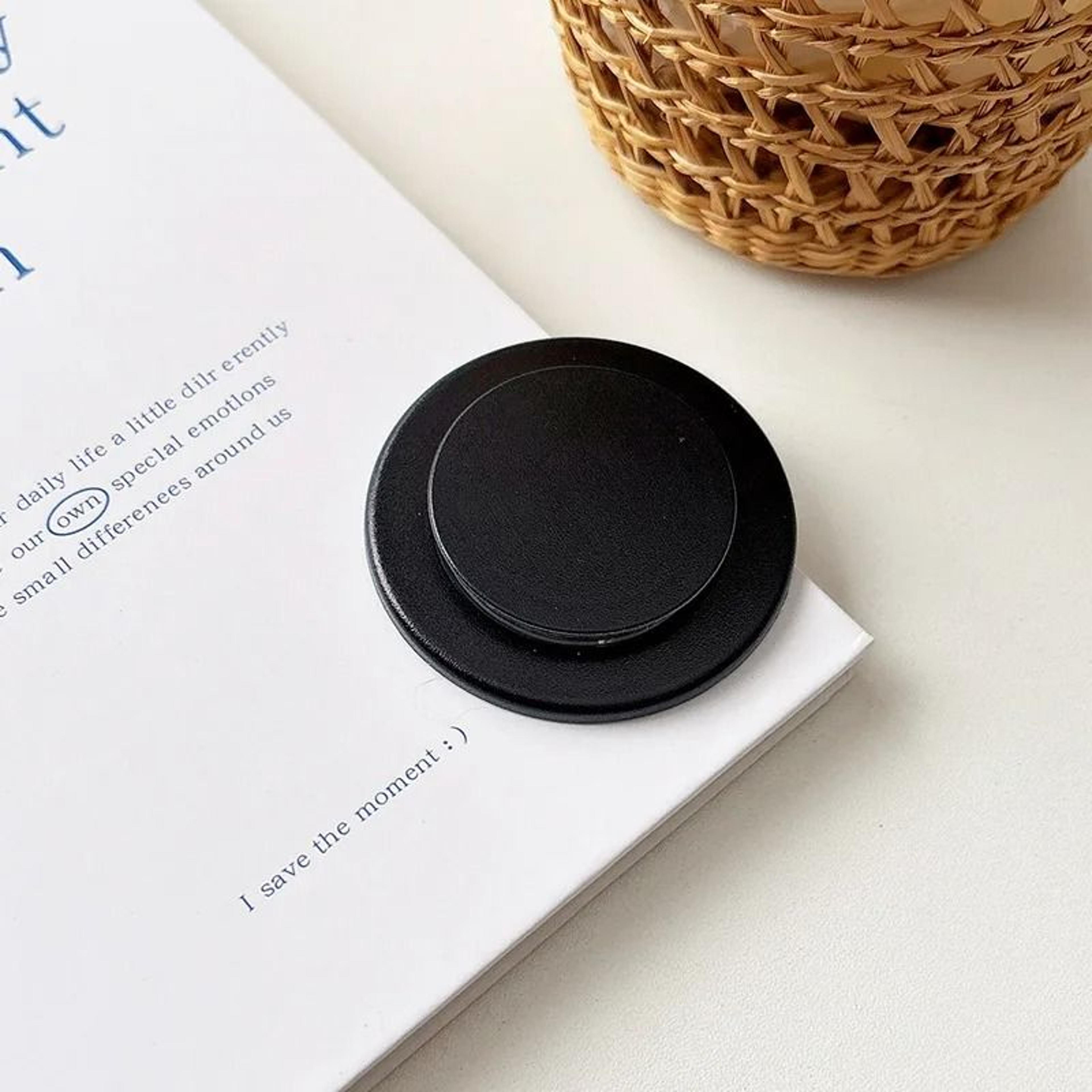 Foldable Magnetic Air Cushion Phone Stand With Colorful Design 6