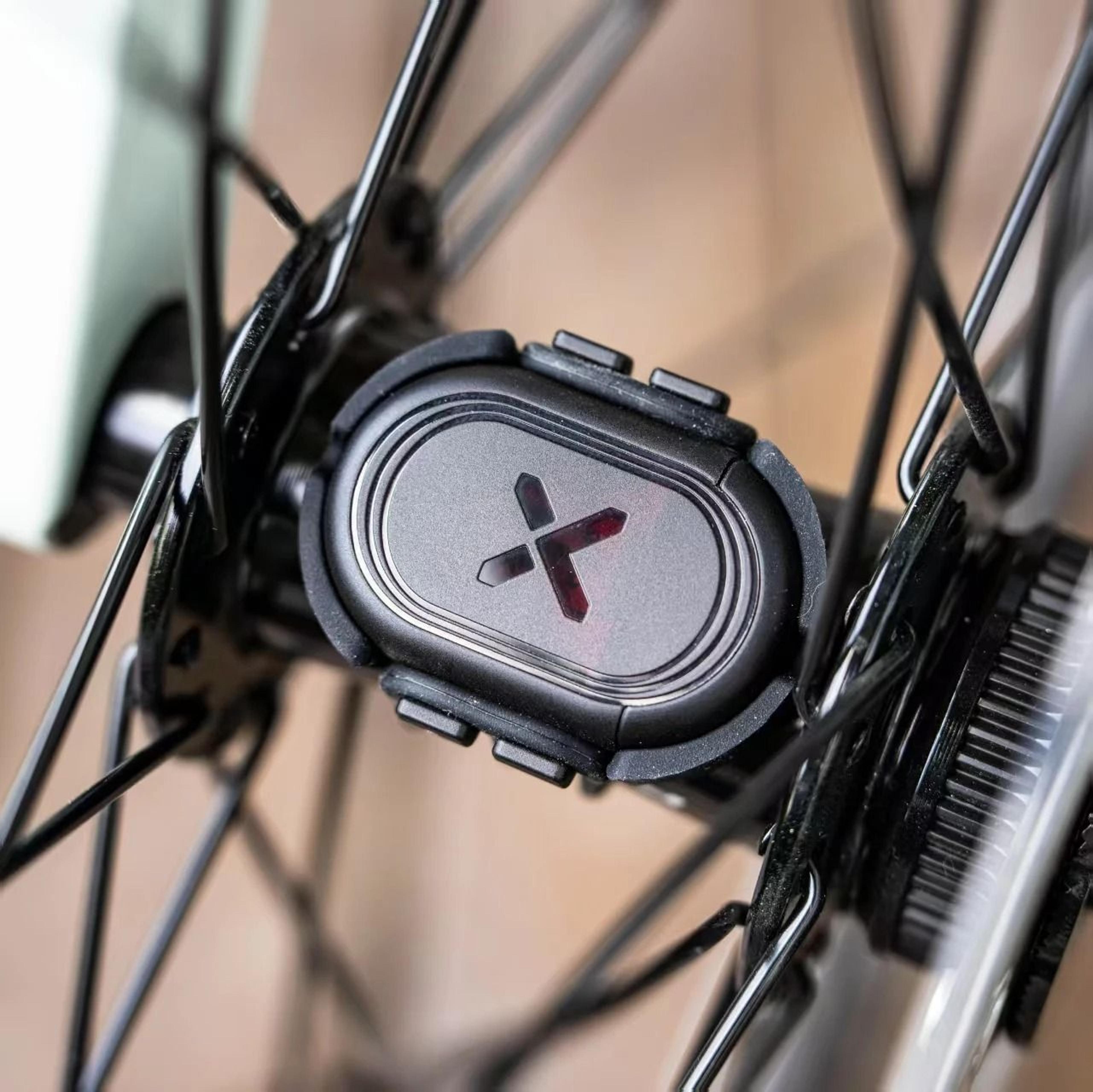 Dual Mode Wireless Cycling Speed And Cadence Sensor 0