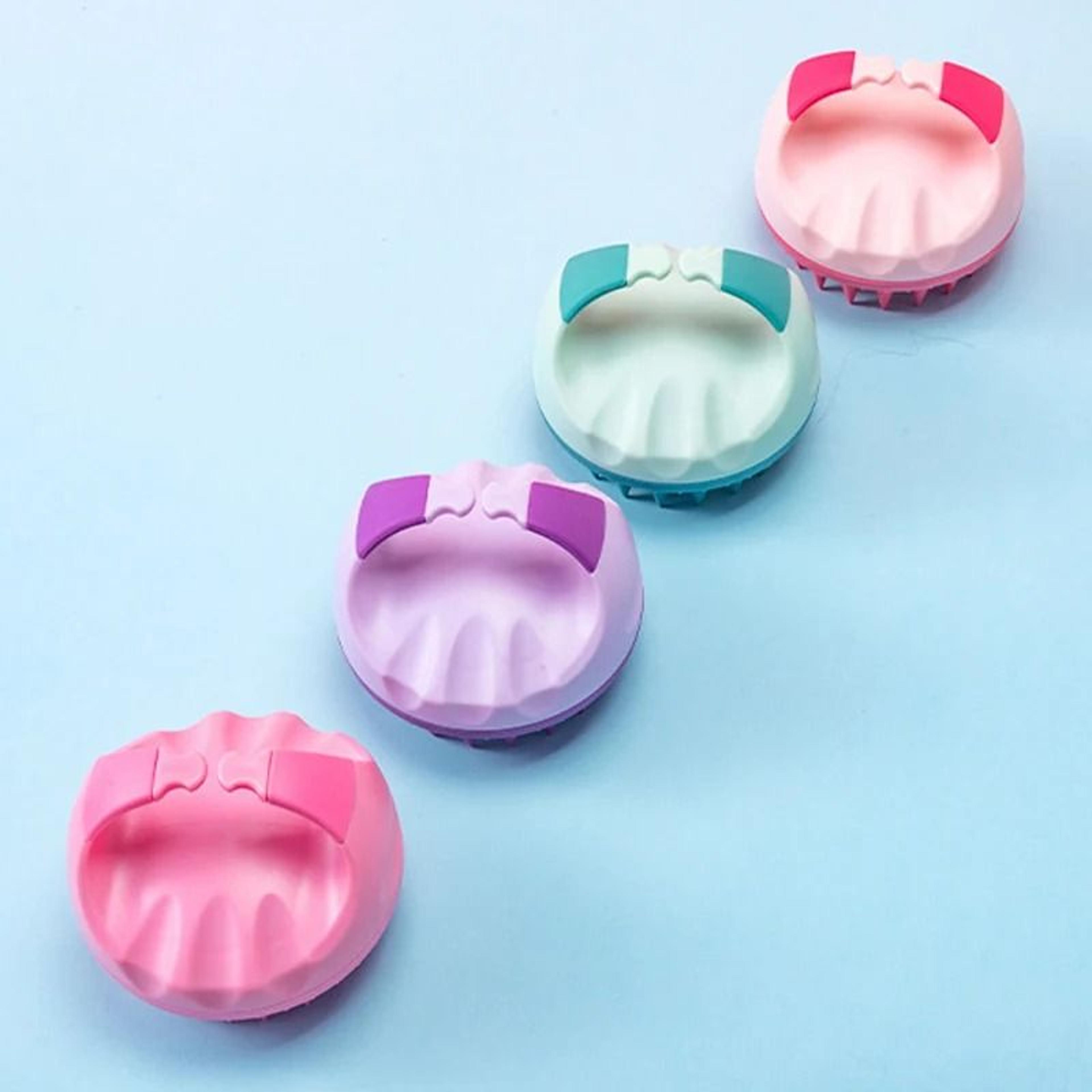 Handheld Silicone Scalp Massage And Shampoo Brush 4