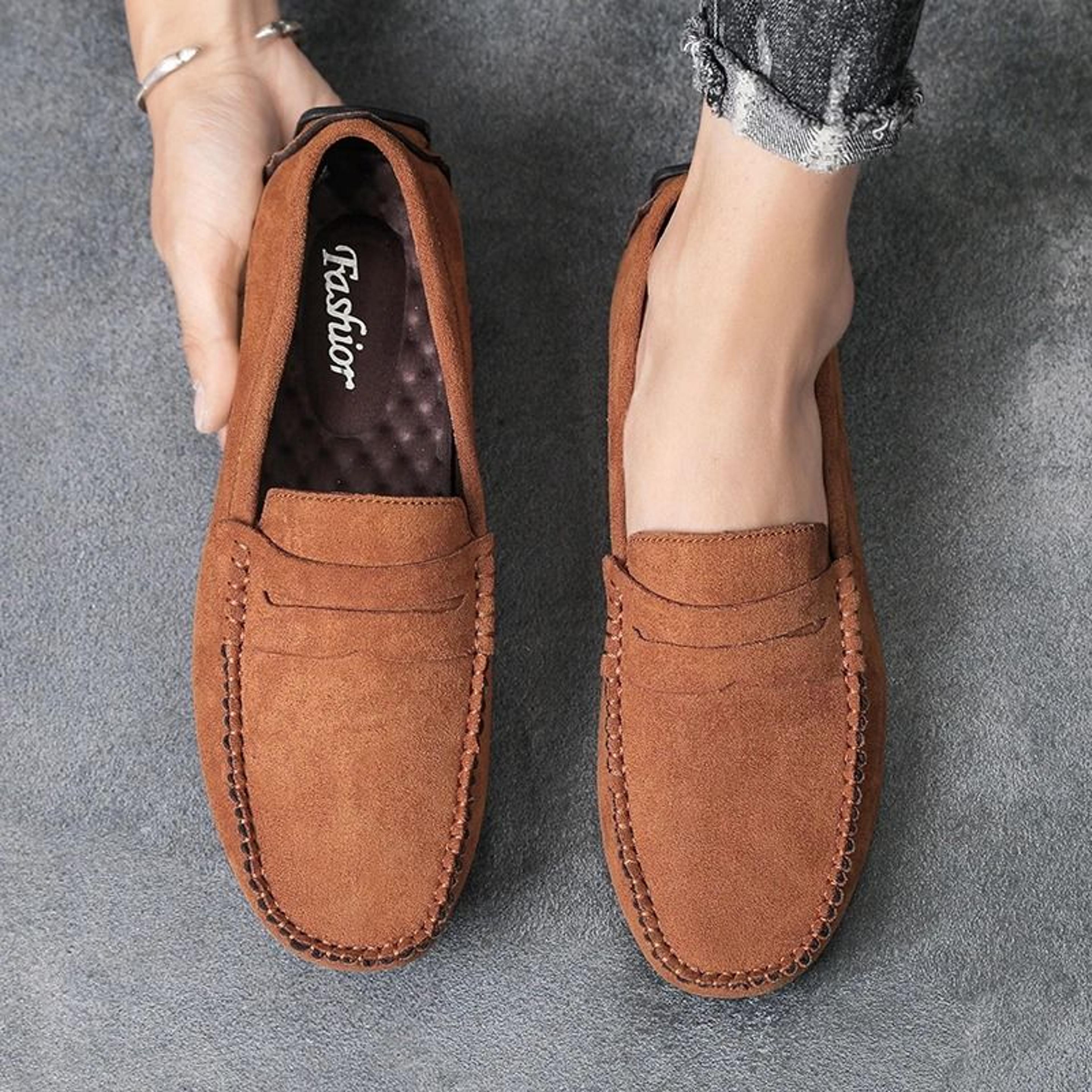 Mens Sophisticated Suede Walking And Driving Loafers 3