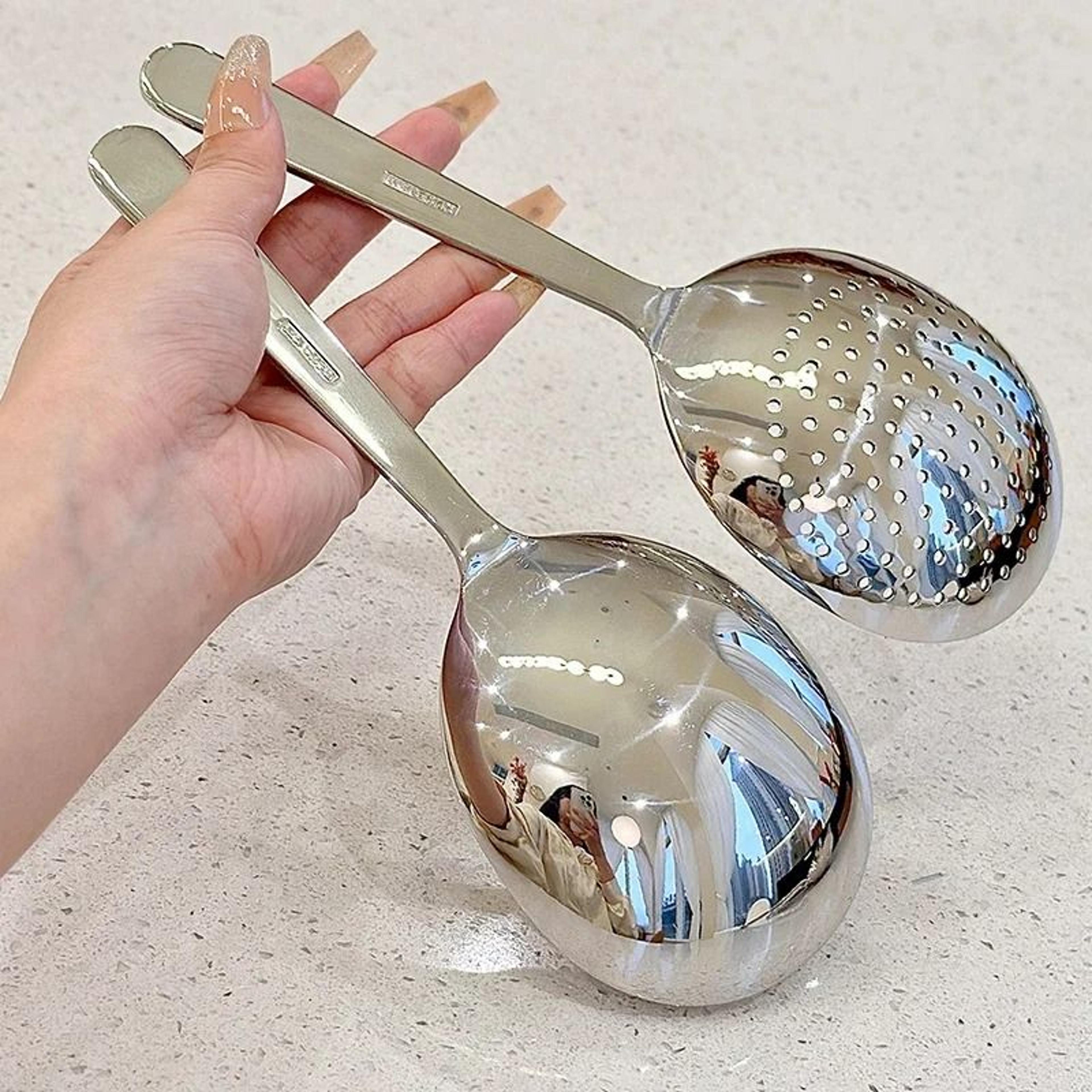 Professional Oversized Stainless Steel Dining Spoon 3