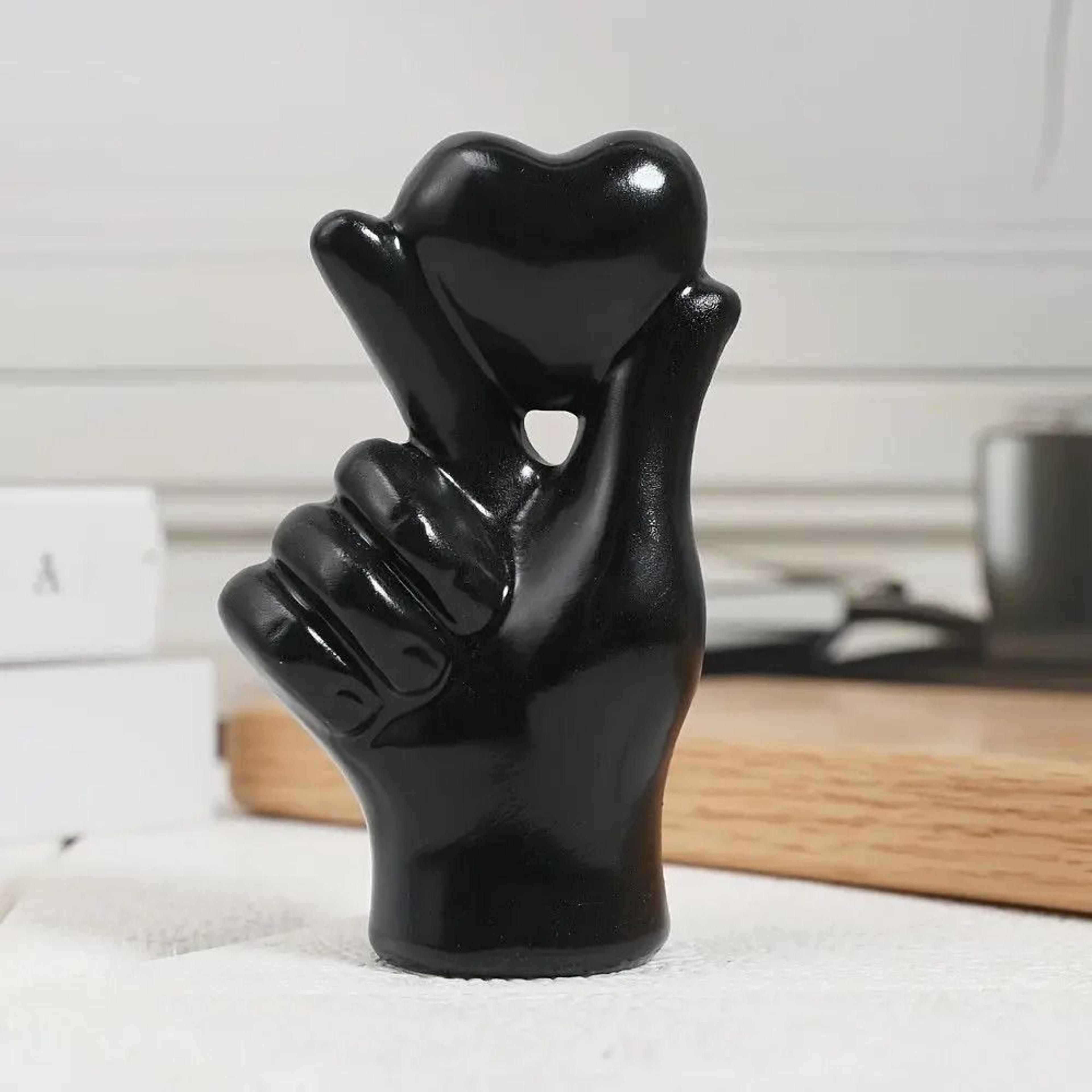 Modern Minimalist Resin Love Gesture Heart Statue 1