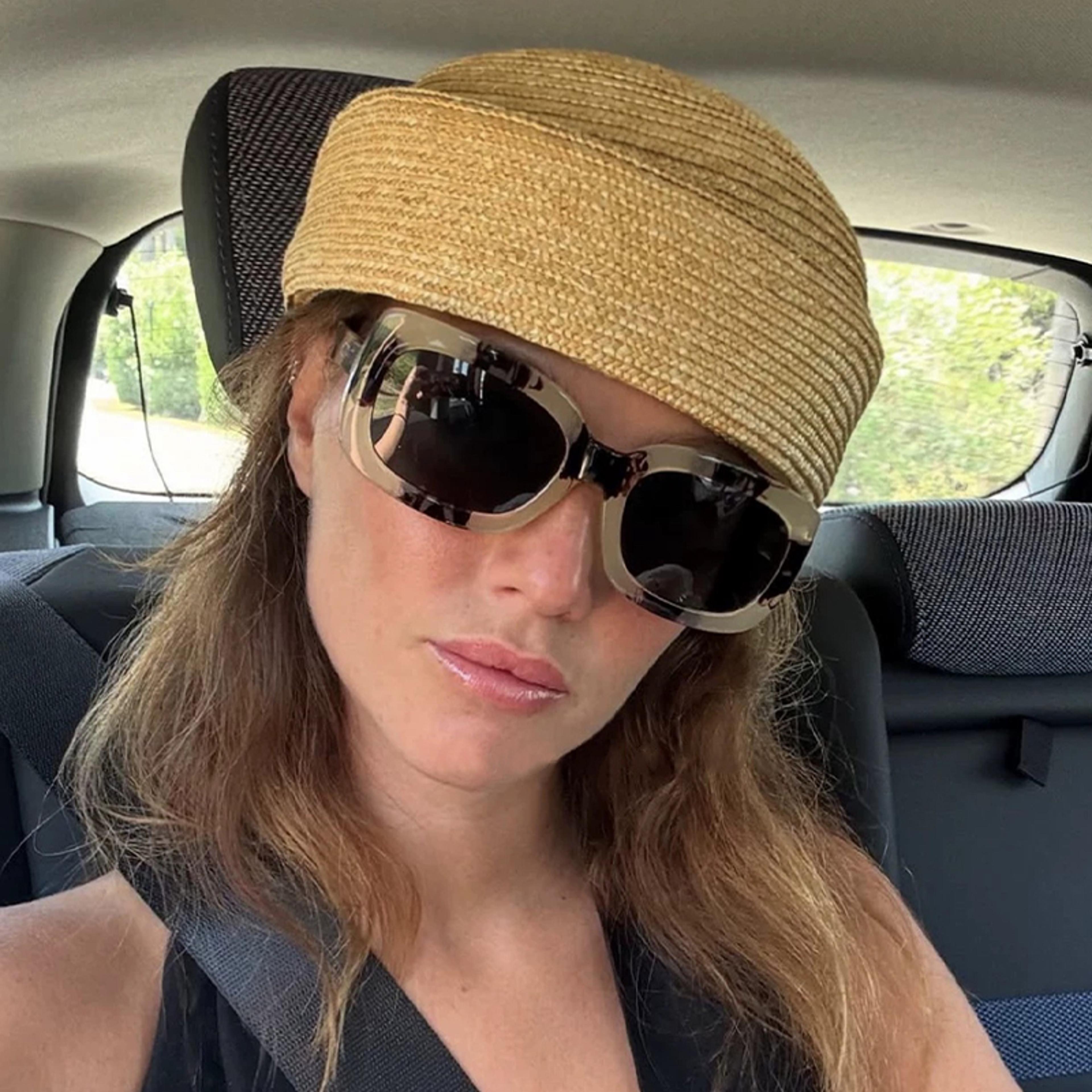French Raffia Straw Beach Sun Hat Summer Beret For Women  Men 1