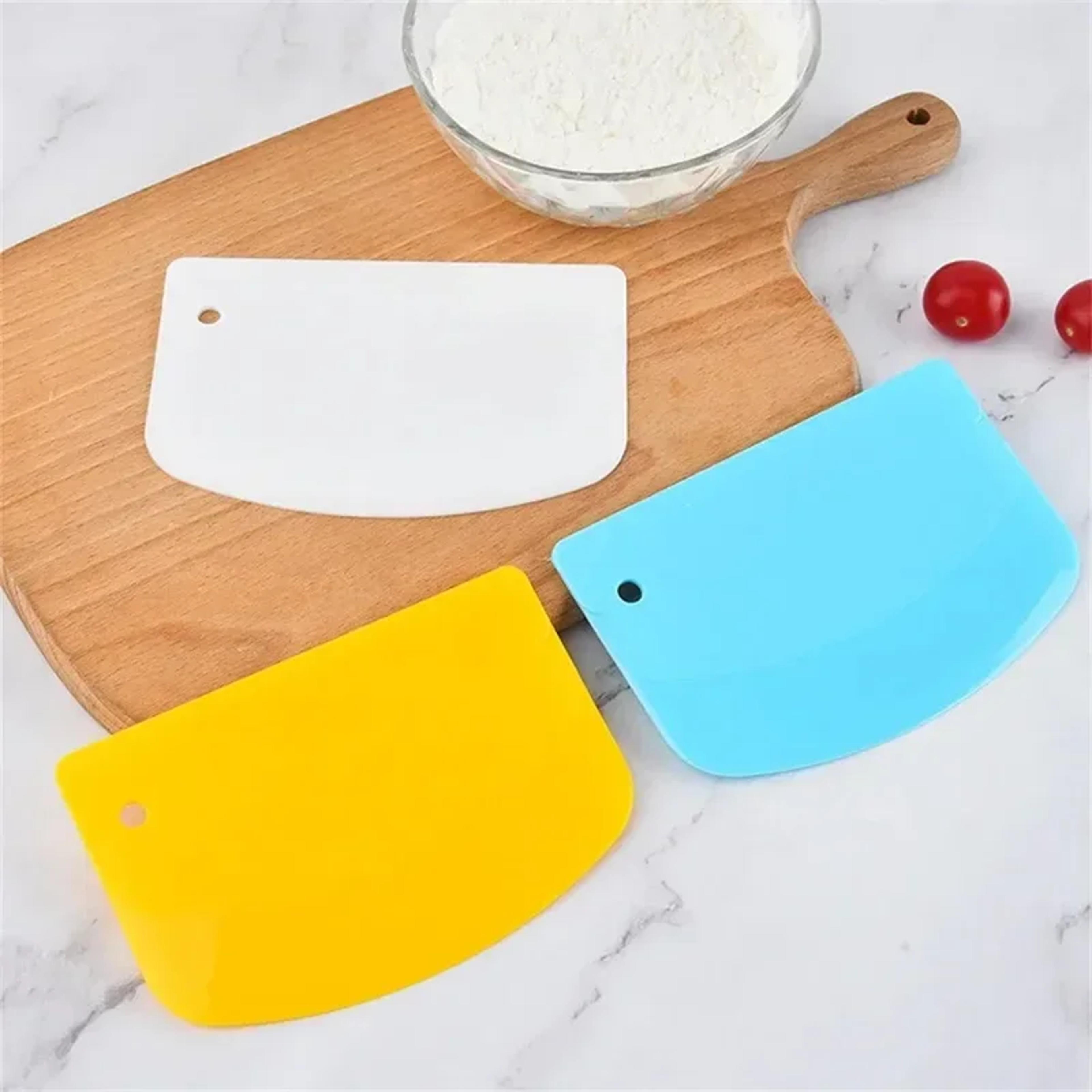 Multi Purpose Dough Scraper Bench Scraper  Cake Scraper For Bread Pizza Pastry  Fondant 0