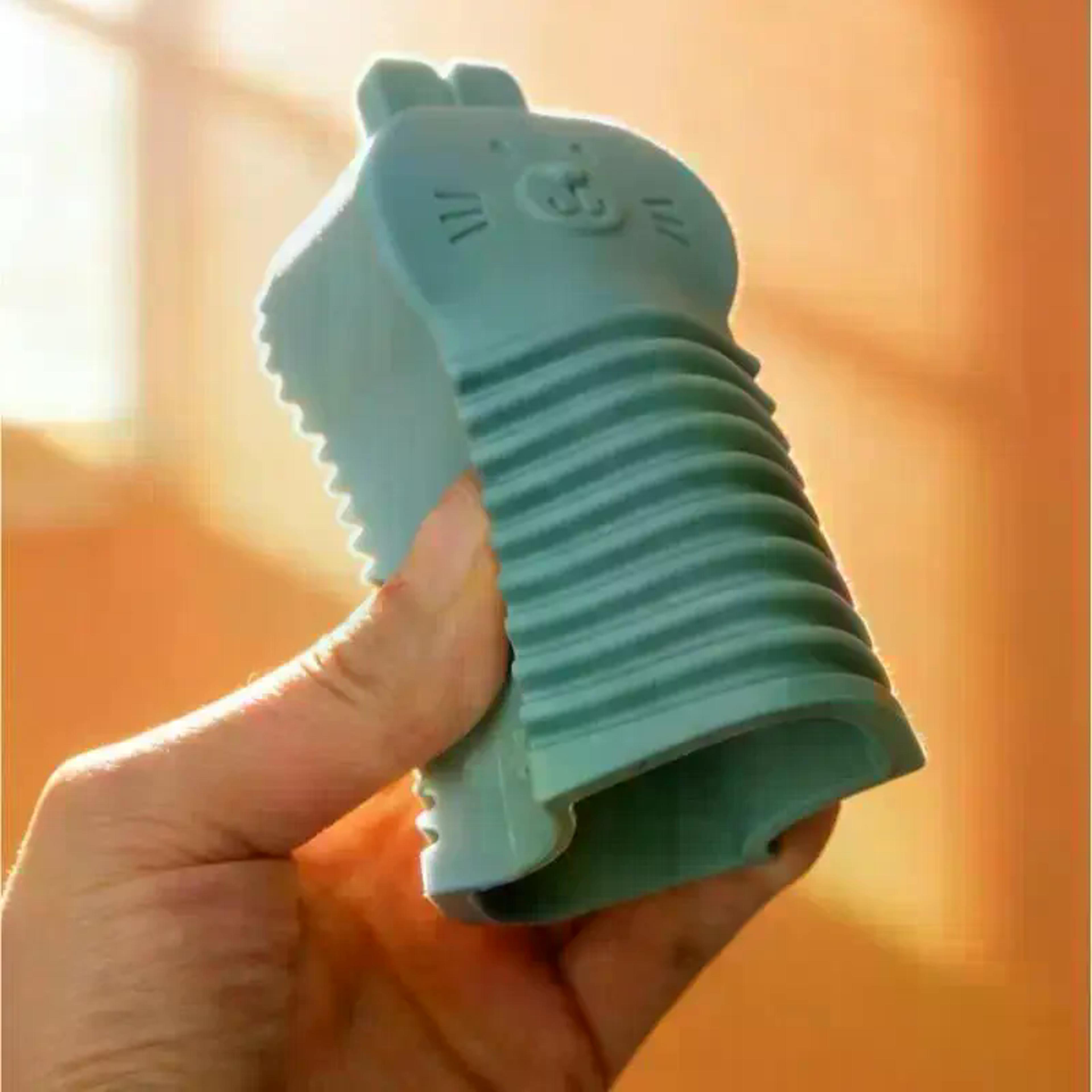 Portable Rabbit Laundry Scrub Brush Handheld Washboard For Quick Stain Removal 4