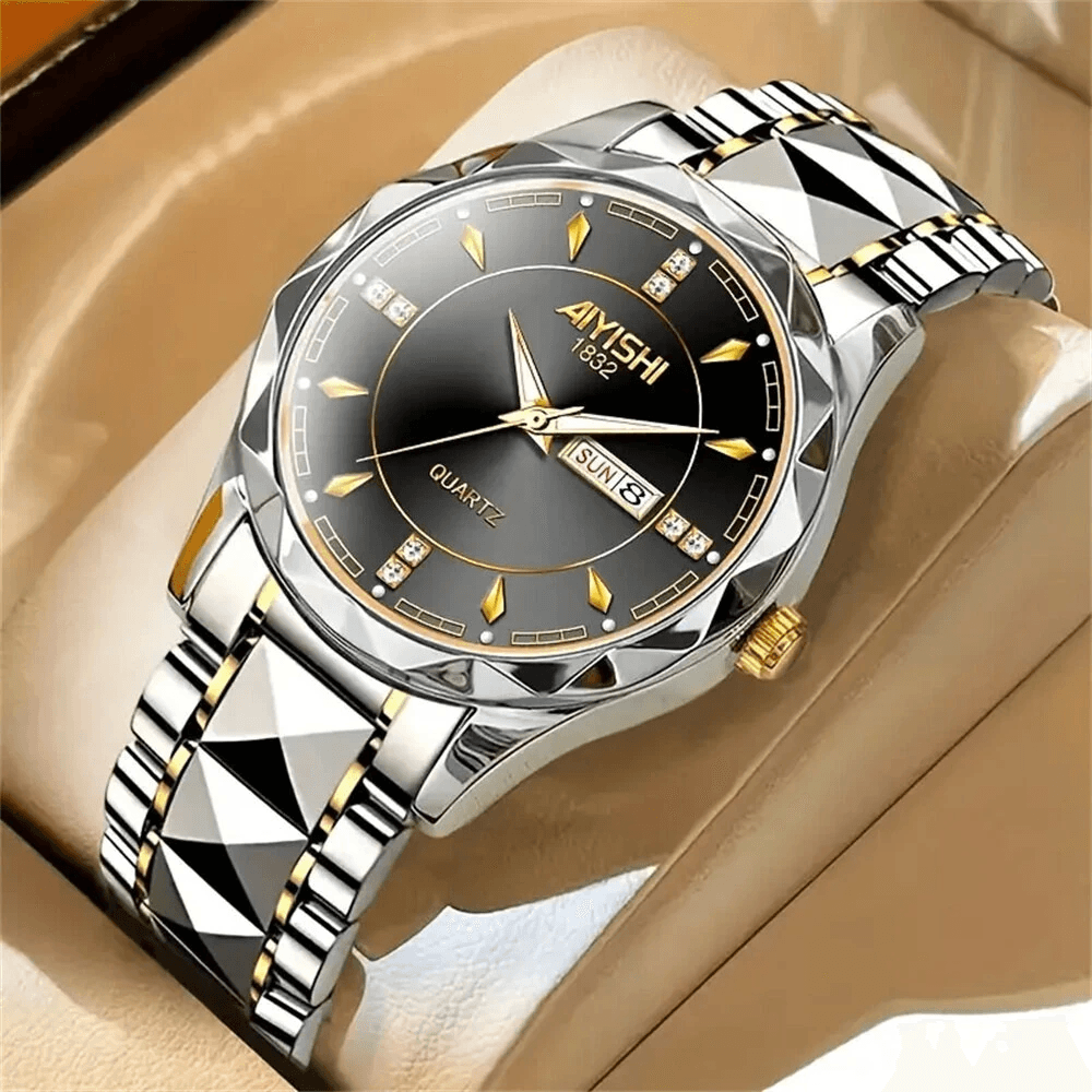 Luminous Waterproof Quartz Watch For Men With Stainless Steel Bracelet 1