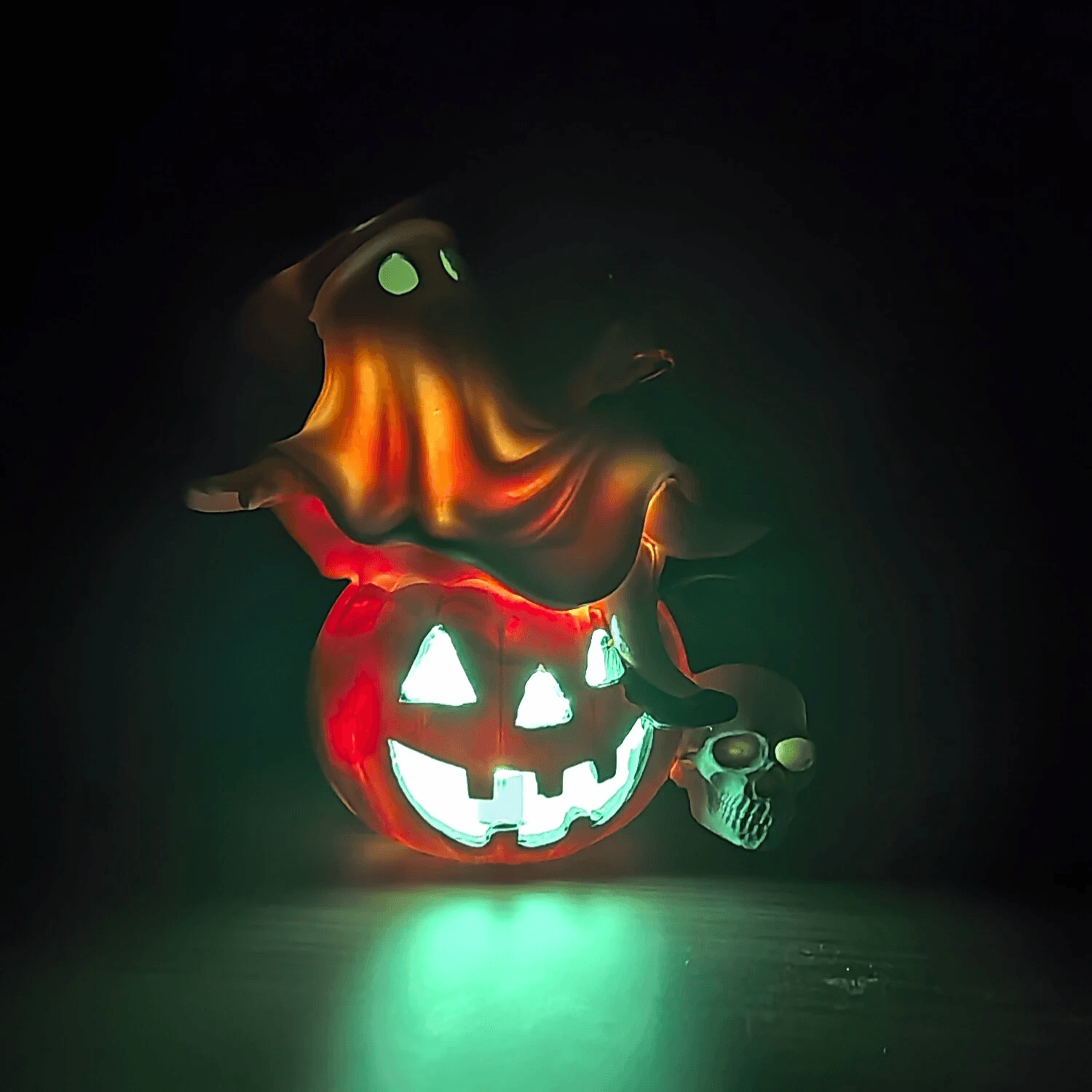 Halloween Ghost Night Light USB Plug In Resin Pumpkin Table Lamp 5