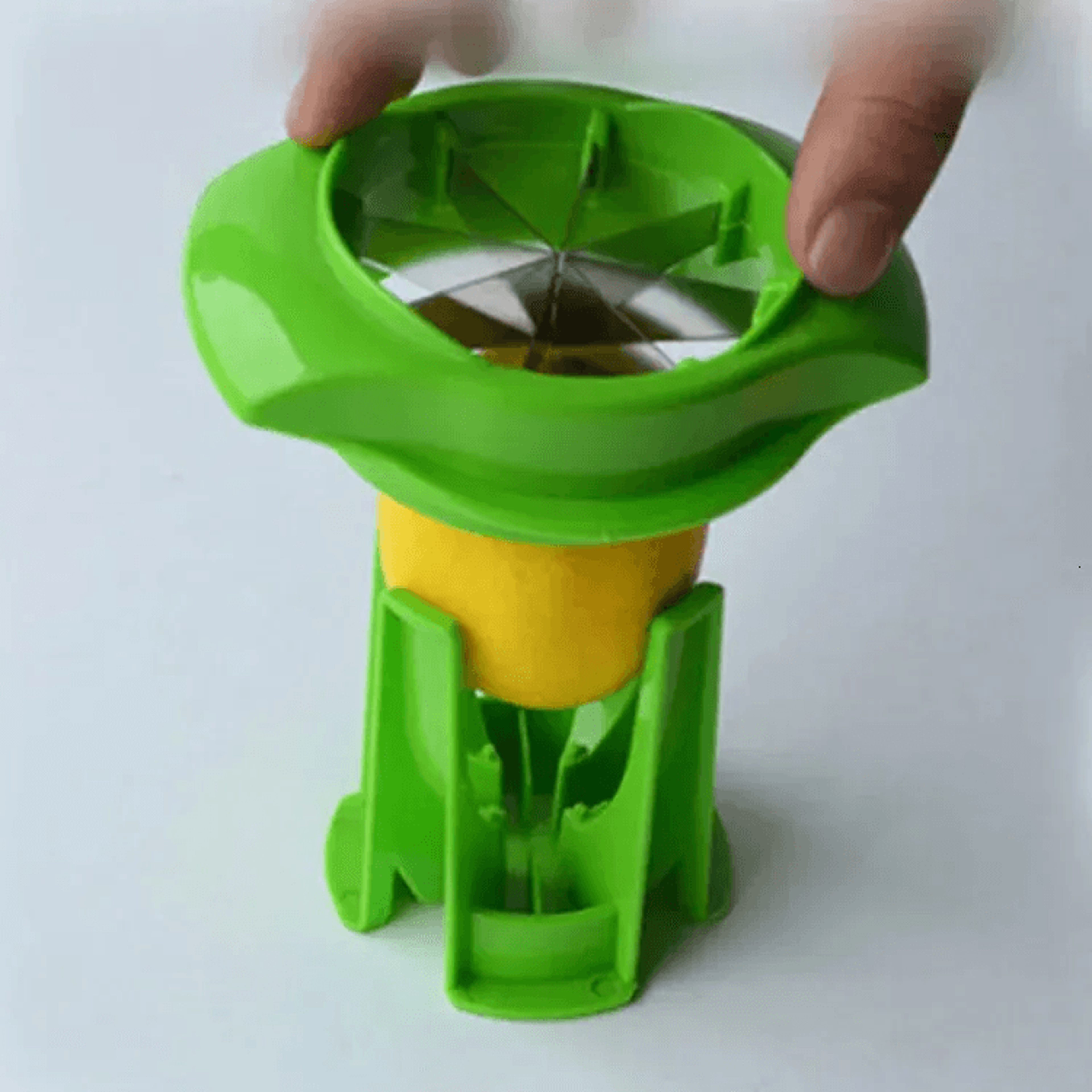 Multi Function Citrus Slicer With Stainless Steel Blade For Lemons Limes And Oranges 3