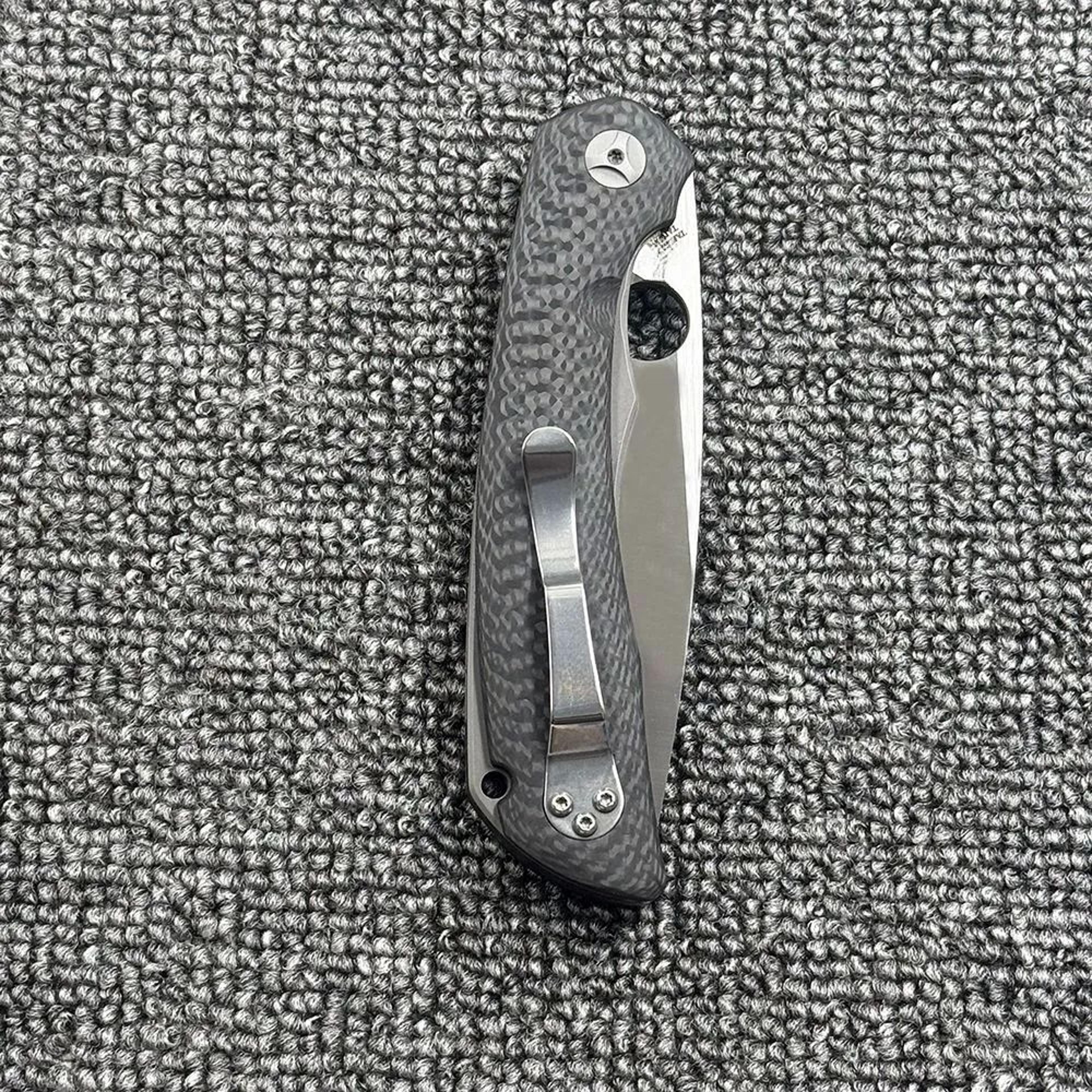 Carbon Fiber Folding Pocket Knife With Steel Blade And Pocket Clip For EDC Camping 2