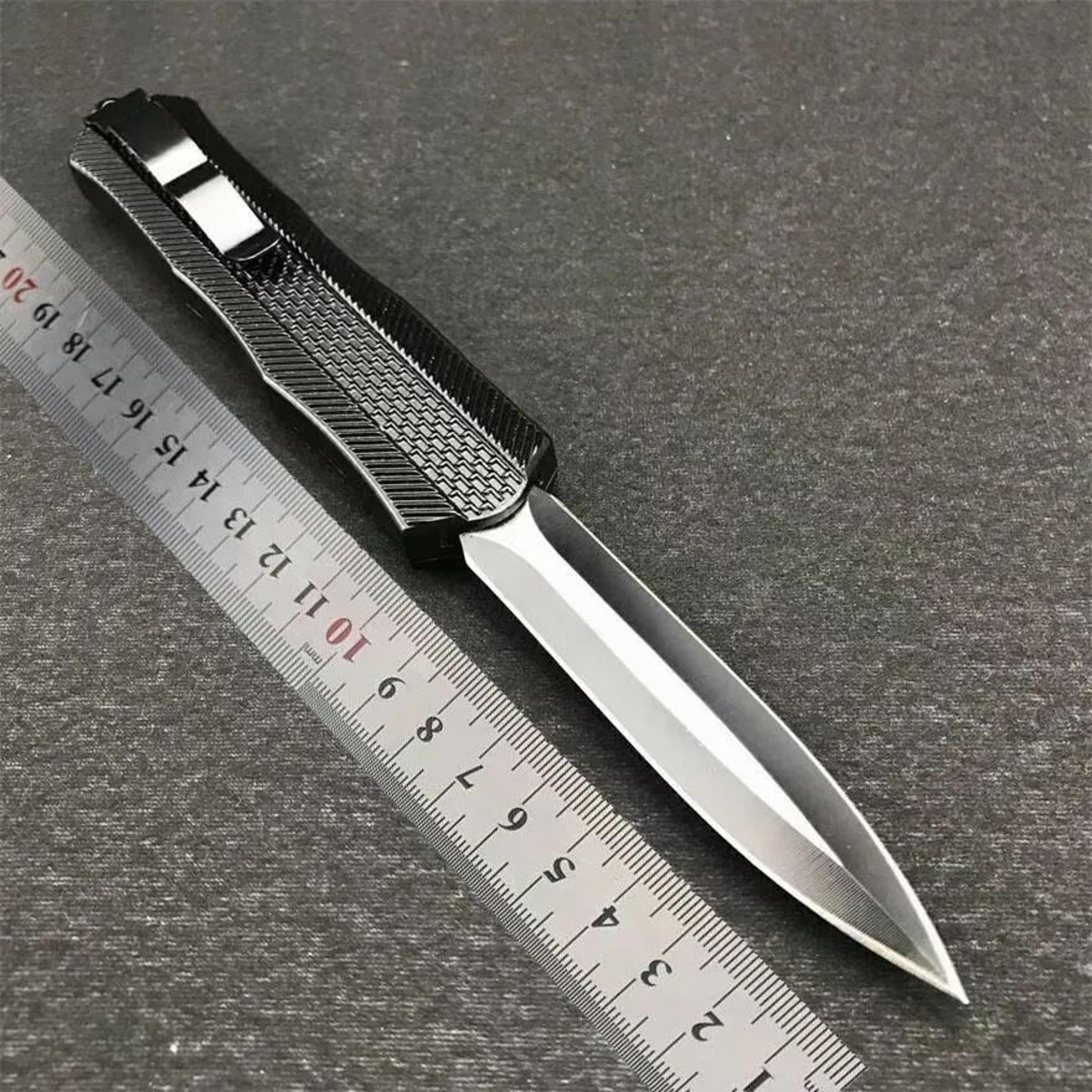 UT Tactical Pocket Knife With Stainless Steel Blade And Alloy Handle 3