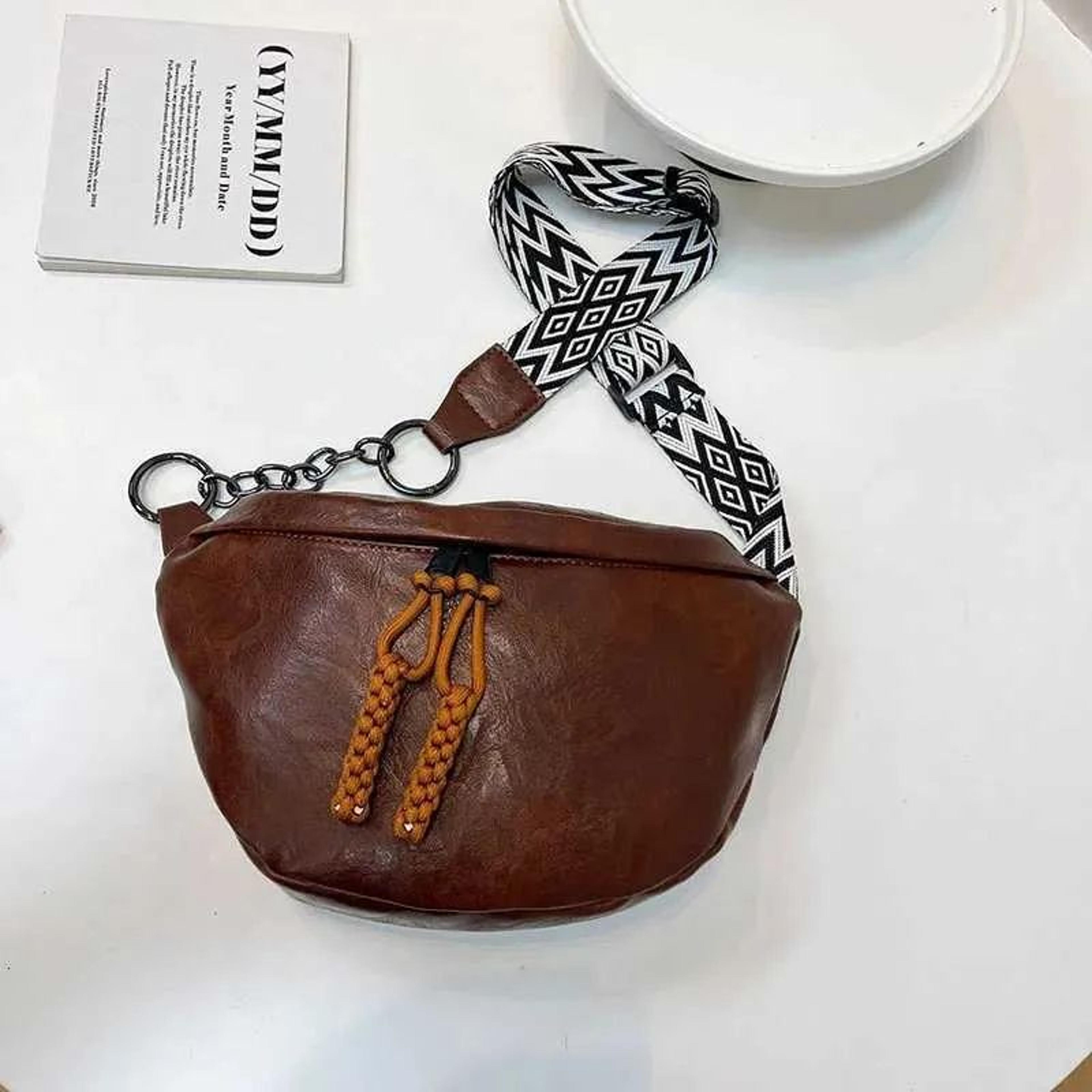 Crocodile Pattern Waist Bag With Chain Strap For Crossbody And Shoulder Wear 8