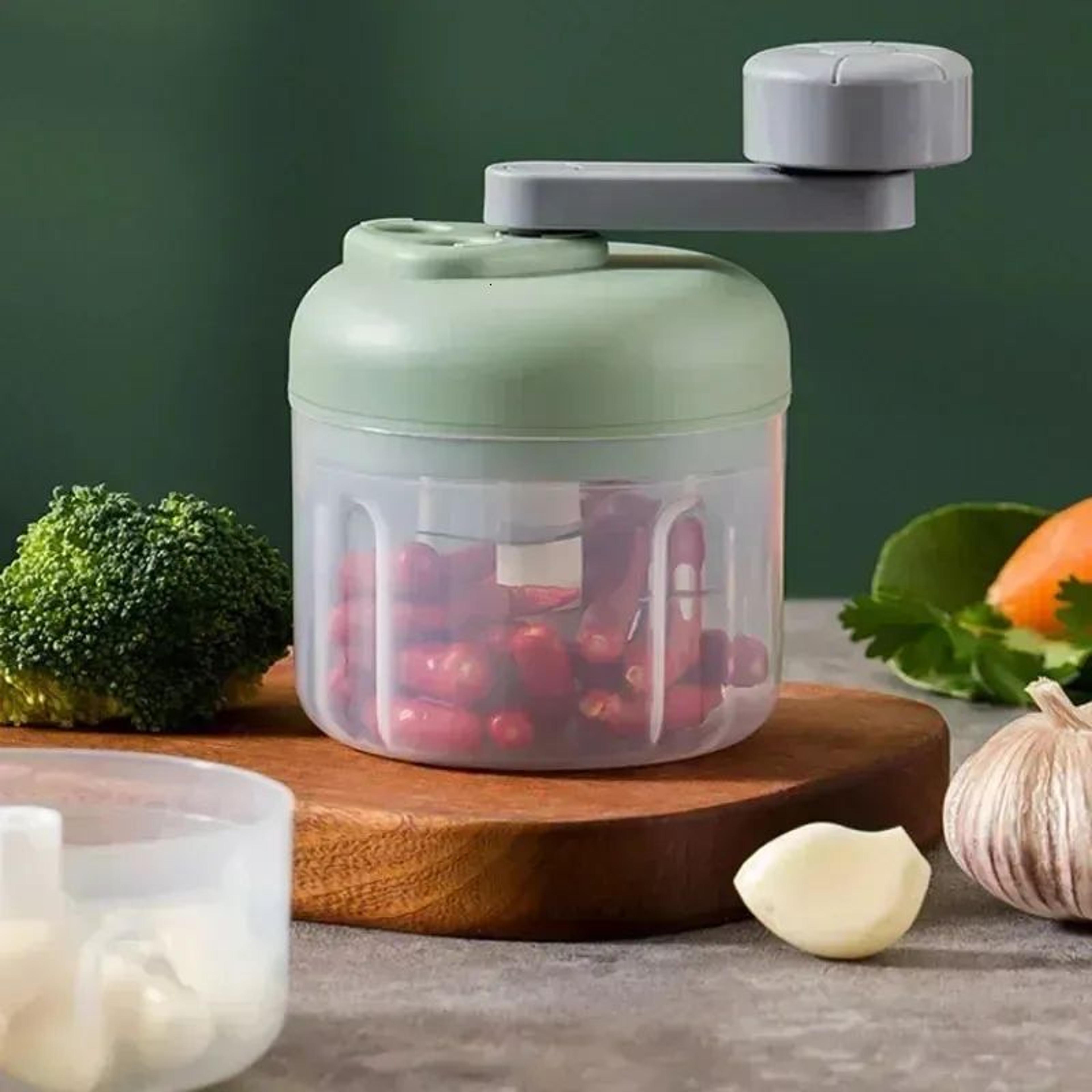Multifunctional Vegetable Chopper With Alloy Blades For Garlic Mincing And Food Preparation 0